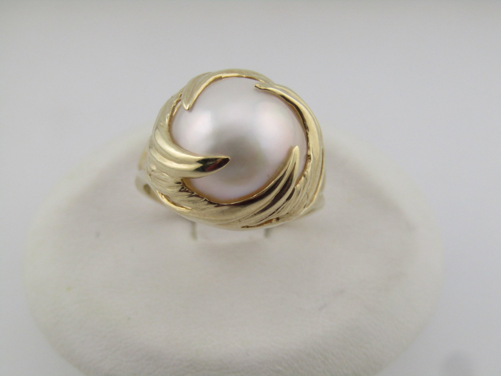Vintage 10kt Wispy Wrapped Pearl Ring, Sz. 5.25. 108-'s-1990's, Signed: Title:Vintage 10kt Wispy Wrapped Pearl Ring, Sz. 5.25. 108-'s-1990's, Signed Description:Vintage 10kt Wispy Wrapped Pearl Ring, Sz. 5.25. 108-'s-1990's, Signed S.J. It is marked 10kt and tests as