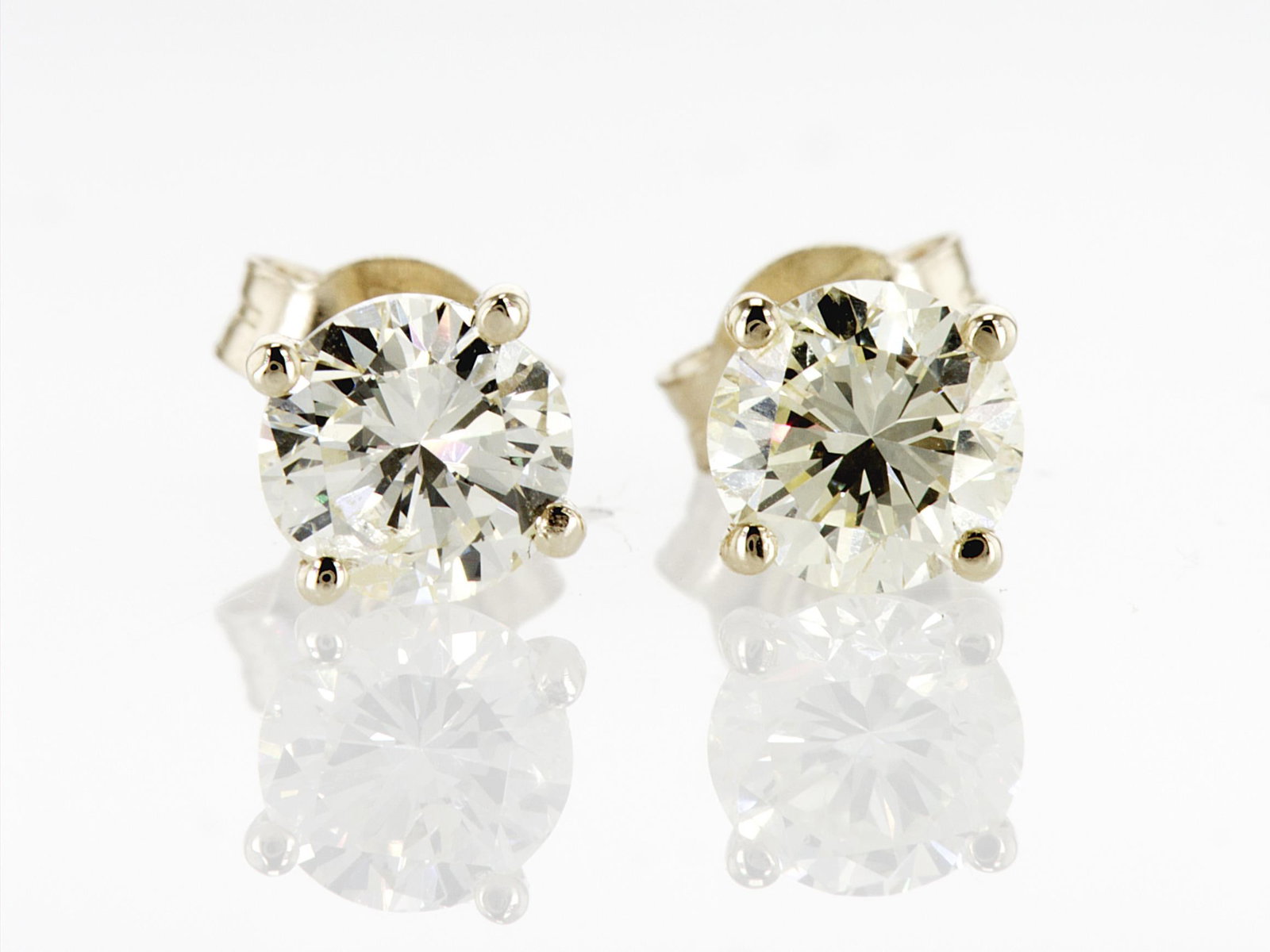 2.00cttw Natural Diamond Earrings 14K Yellow Gold 1.38 gr - 2