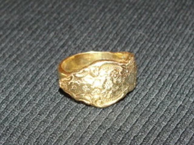 18 kt Gold Plated Brass Ornate Spoon Ring Alberto Juan - 5