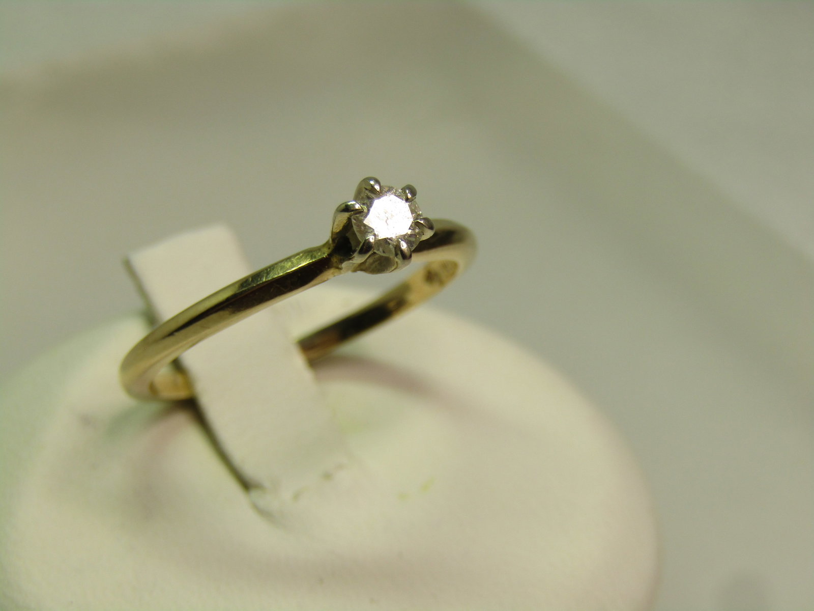 Vintage 14kt Diamond Engagement Ring. .20 ctw, Solitaire, Sz. 7, Signed Baumf, 1960's-1980's - 2