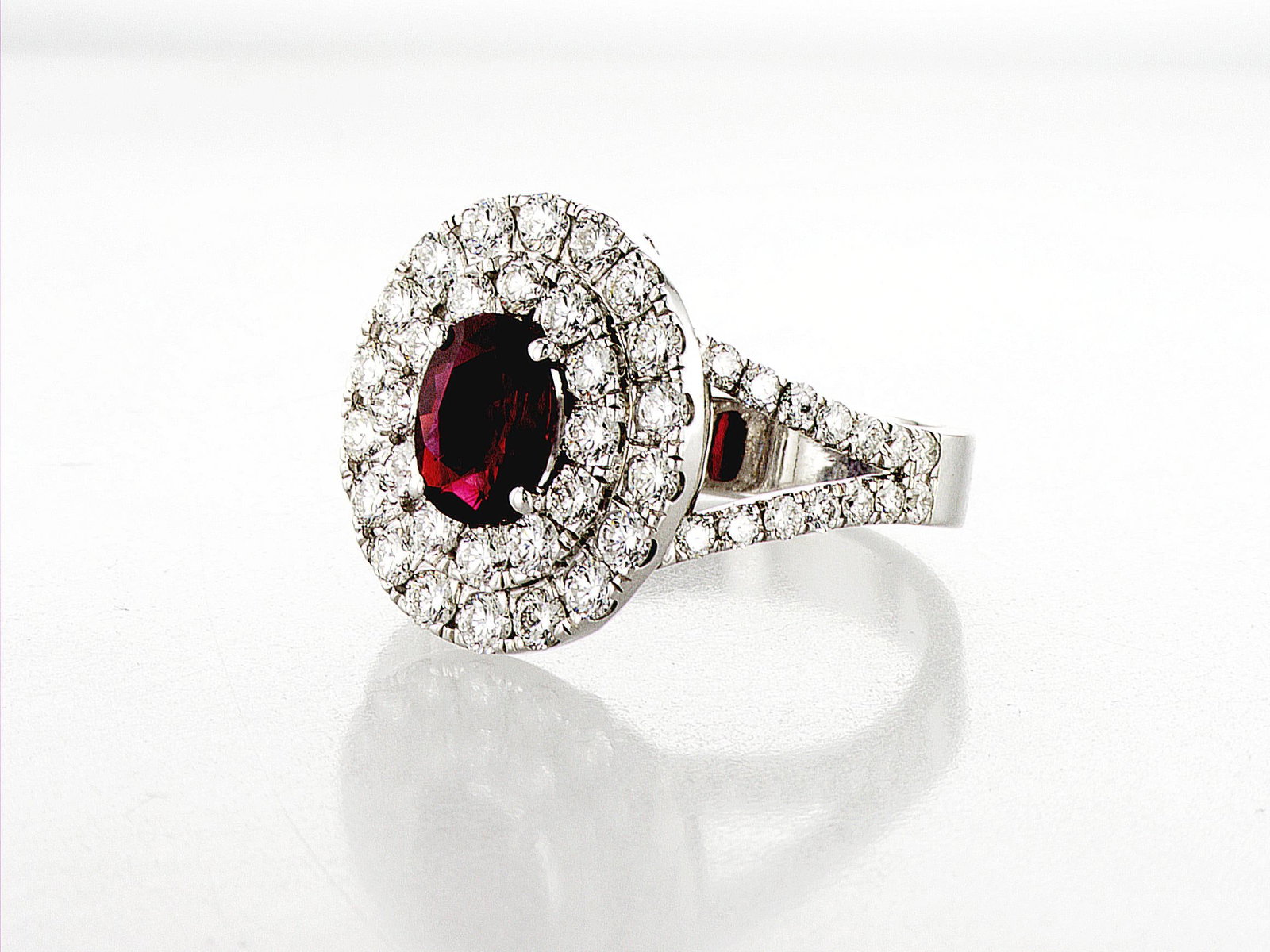 3.44cttw Natural Ruby & Natural Diamond Ring 18K White Gold 5.9 gr - 5