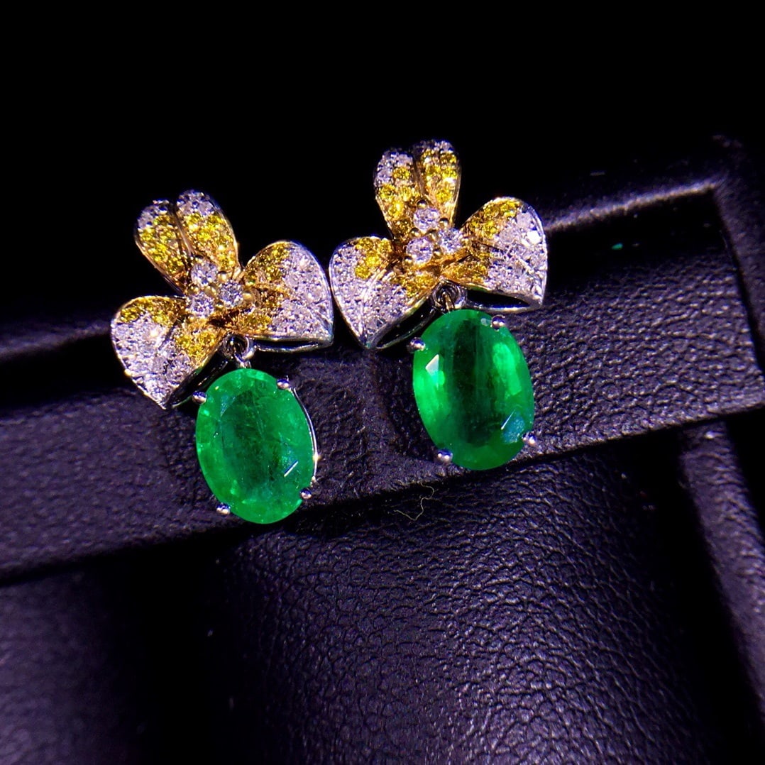 14K GOLD 1.91 CT VIVID GREEN NATURAL EMERALD & DIAMOND EARRINGS - 3