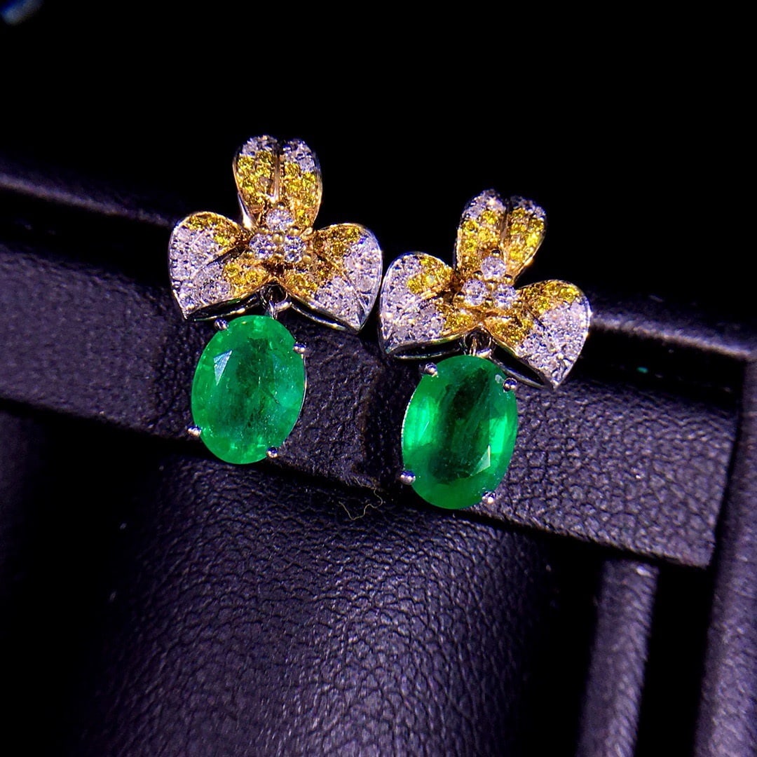 14K GOLD 1.91 CT VIVID GREEN NATURAL EMERALD & DIAMOND EARRINGS - 4