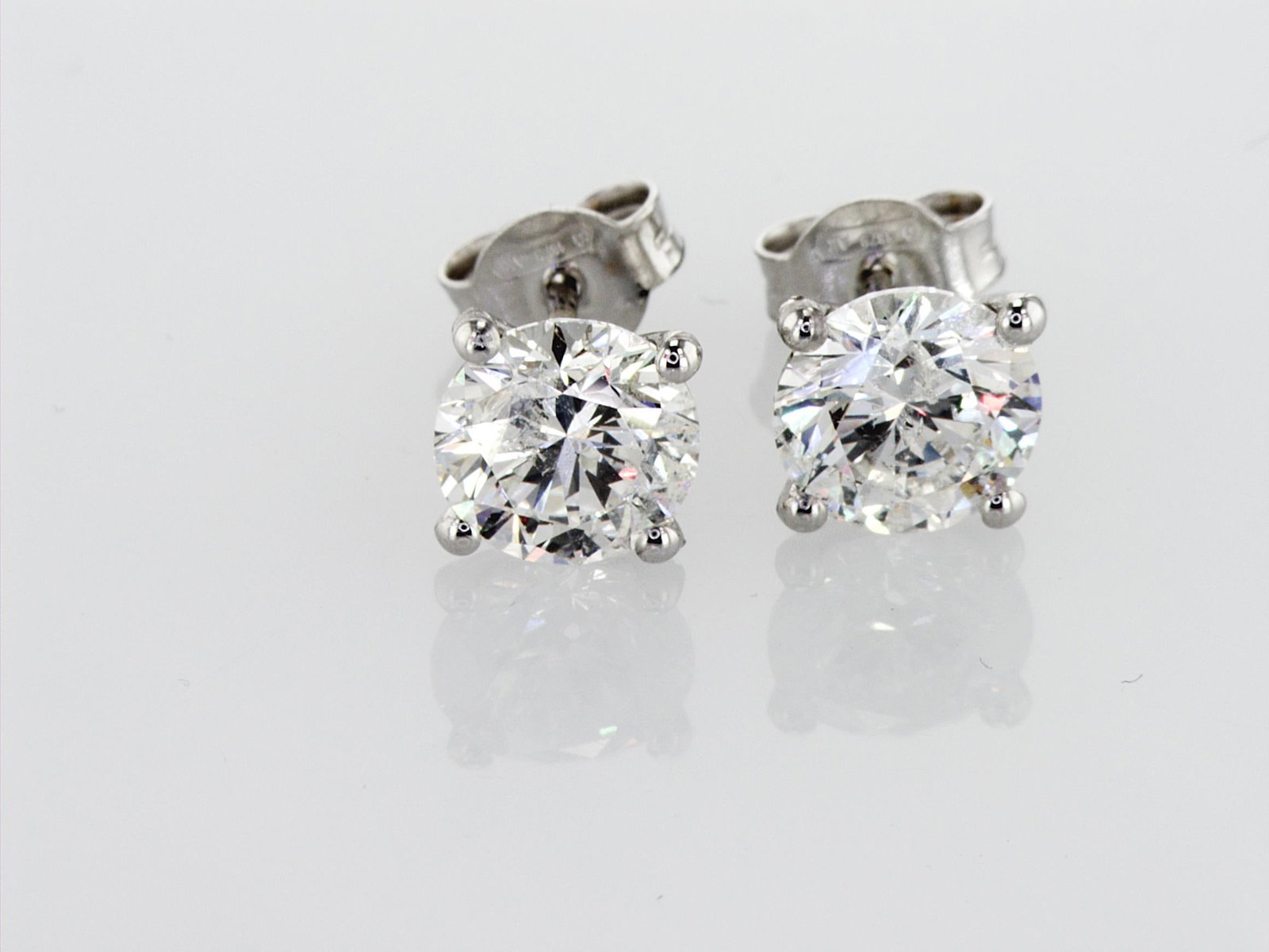 3.21cttw Natural Earrings 14K White Gold 1.3 gr - 5