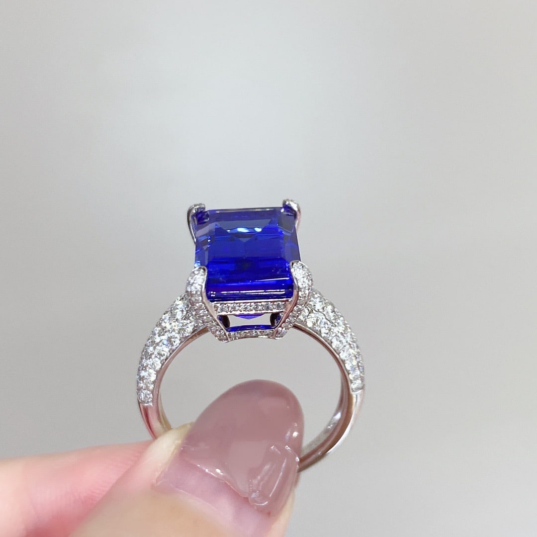 14K GOLD 9.47 CTW VIVID BLUE NATURAL TANZANITE & DIAMOND RING - 4