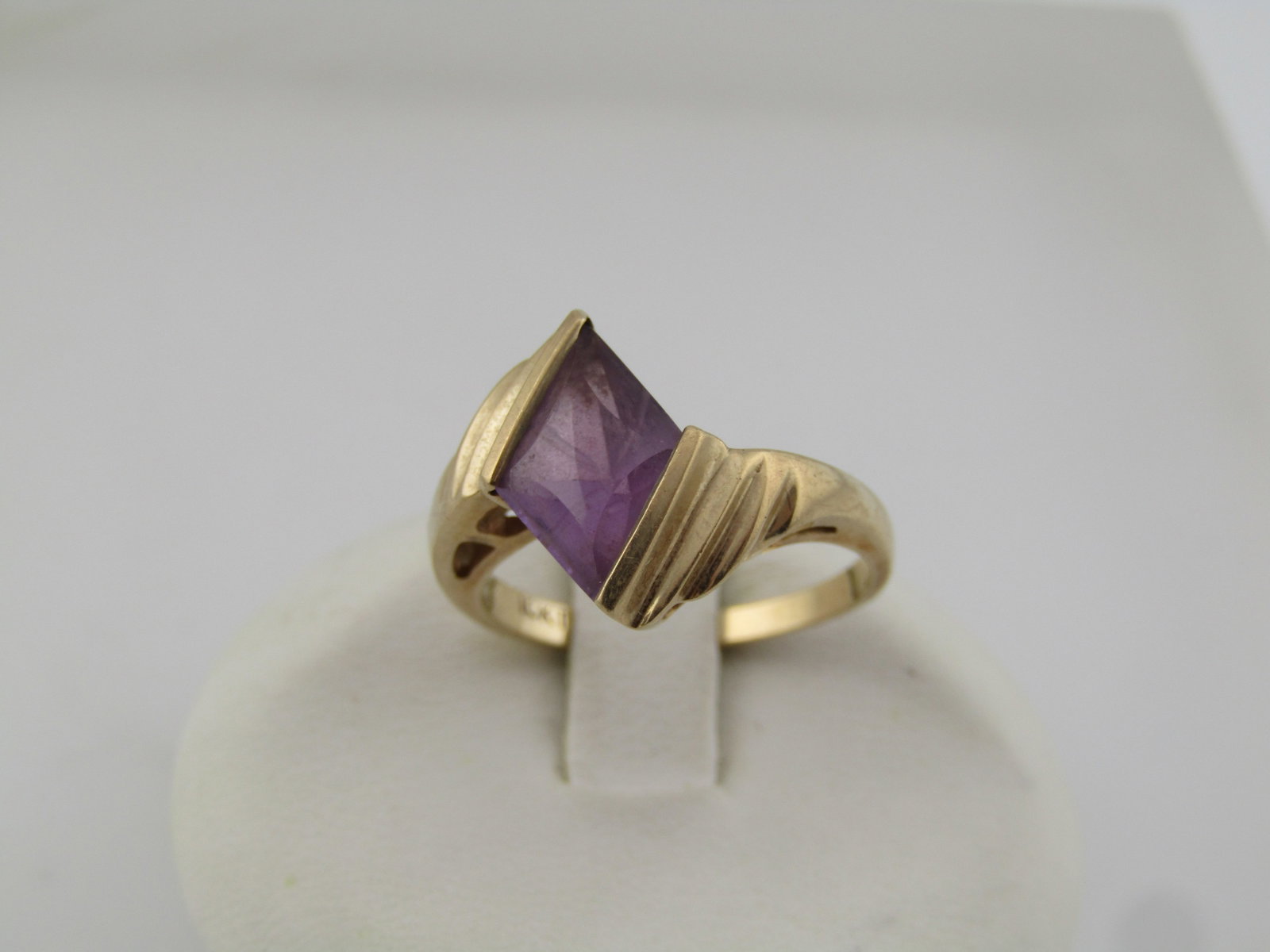 Vintage 10kt Amethyst Ring, Mod Design, Sz. 6, 1960's-1970's, Signed (1 of 6)