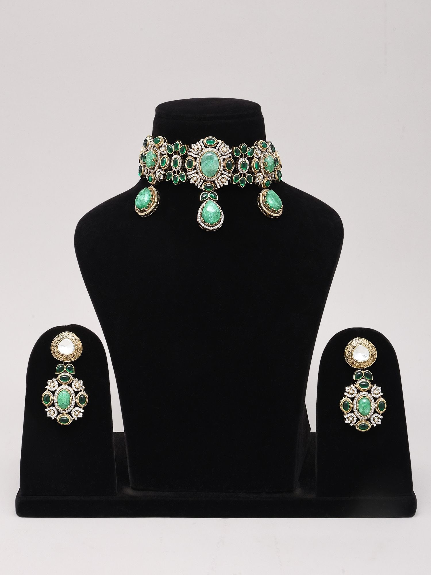 Green Stone Studded Kundan Necklace Set with Earrings - 2