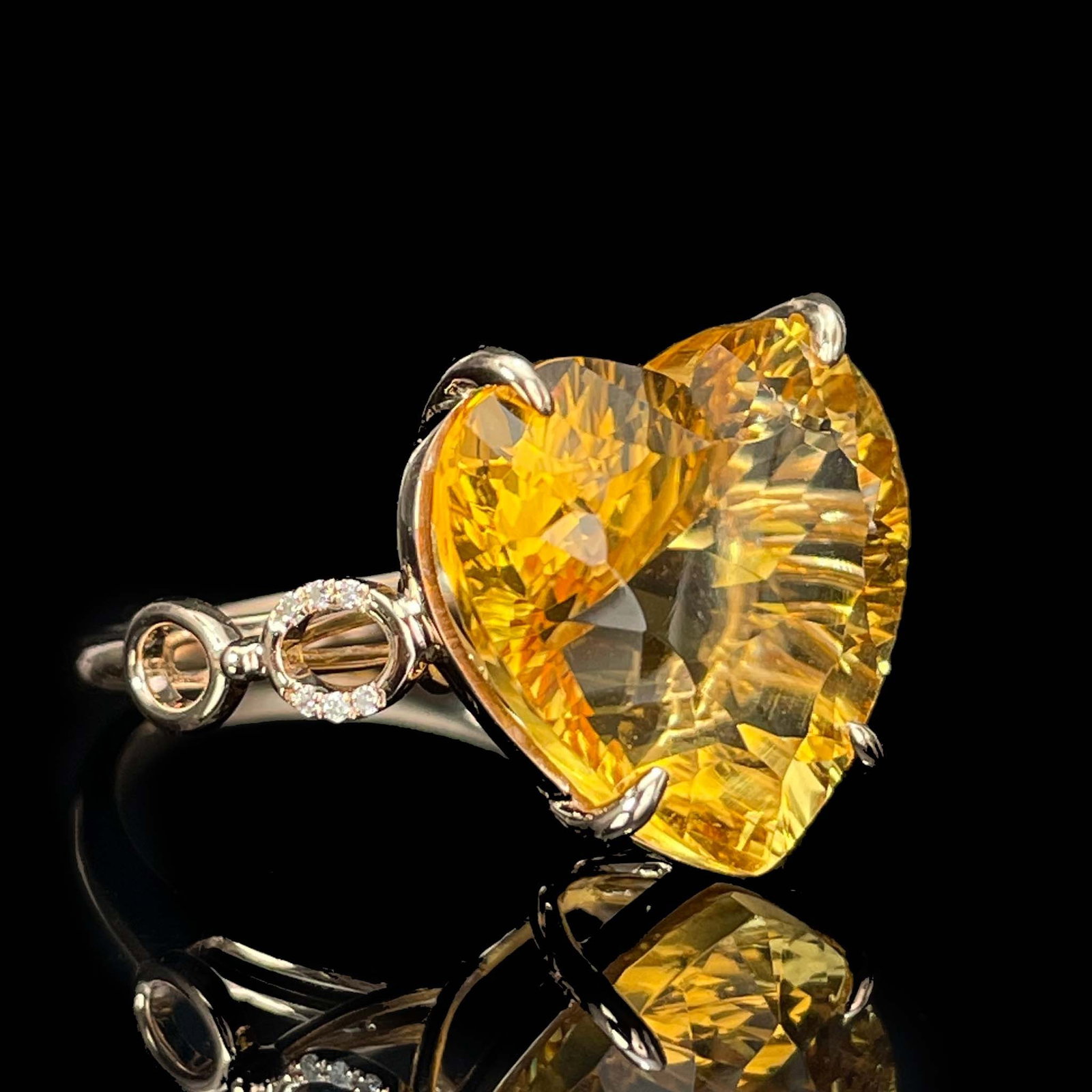 14K GOLD 8.9 CT NATURAL CITRINE & DIAMOND RING - 2