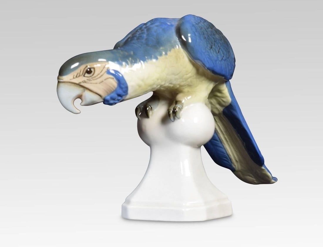 Midcentury Tropical Ceramic Blue Macaw by Royal Dux - 3