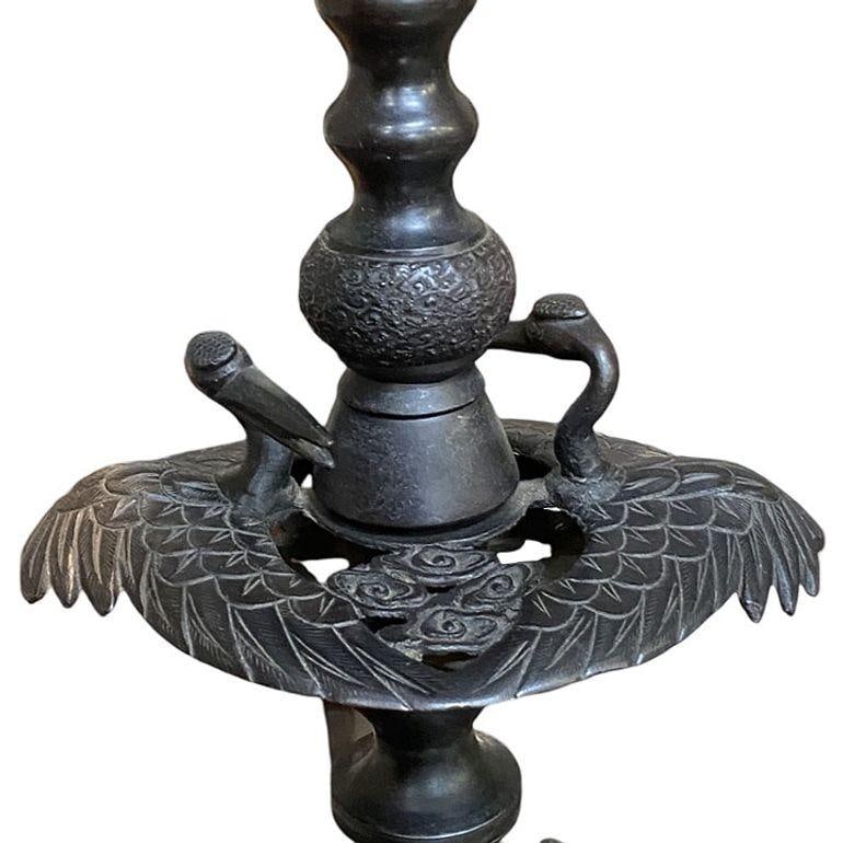 Mid-Century James Mont Style Bronze Chinese-inspired Table Lamp - 2