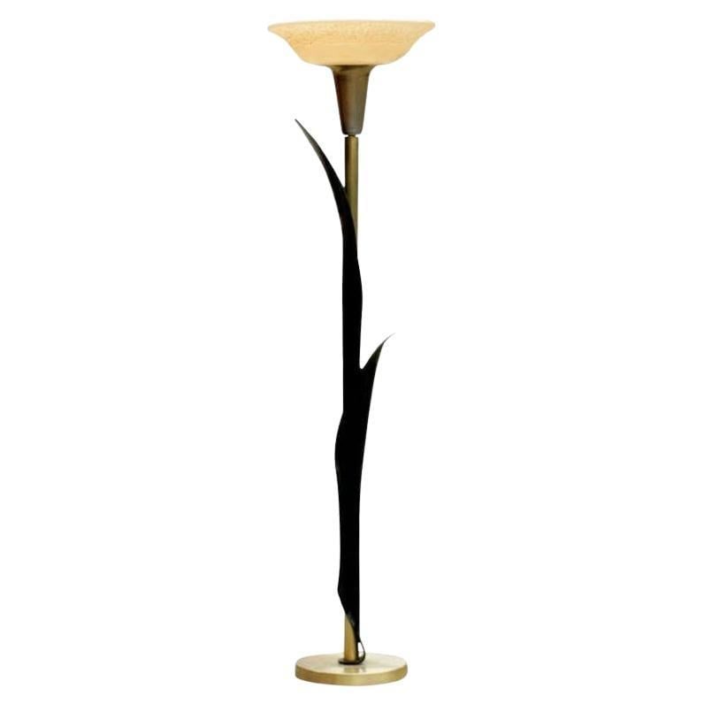1950s Sculptural Organic Leaf Acrylic Floor Lamp by Rougier: Title: 1950s Sculptural Organic Leaf Acrylic Floor Lamp by Rougier Description: This rare 1970s floor lamp by the Canadian manufacturer Rougier. This lamp features leaf-shaped shafts elegantly