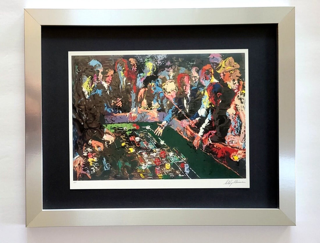 LEROY NEIMAN + 1980's VINTAGE SIGNED PRINT FRAMED VEGAS CRAPS: LEROY NEIMAN AWESOME 1980'S PRINT AFTER THE SERIGRAPH " VEGAS CRAPS " PLATE SIGNED FULL OF COLOR PRINT SIZE OF THE PRINT IS ABOUT: 9 X 11 in NEW SILVER FRAME COVERS AN AREA OF 12 X 15 in MOUNTED AND F