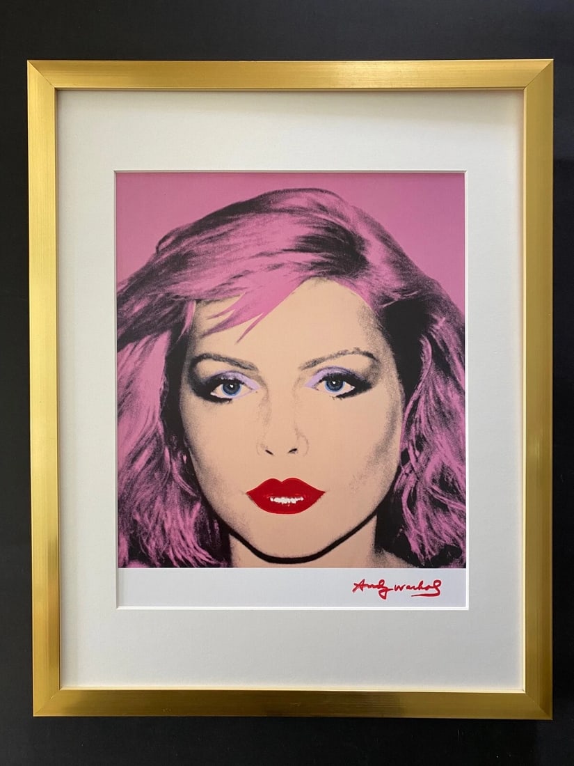 ANDY WARHOL + 1984 BEAUTIFUL SIGNED DEBBIE HARY PRINT MATTED 11X14: This is a Beautiful and Scarce Vintage1984 Print after Andy Warhol " DEBBIE HARRY " FACSIMILE SIGNED IN RED INK Matted to be Framed at Home on your Favorite 11 x 14 NOTE : THE FRAME IS NOT INCLUDED
