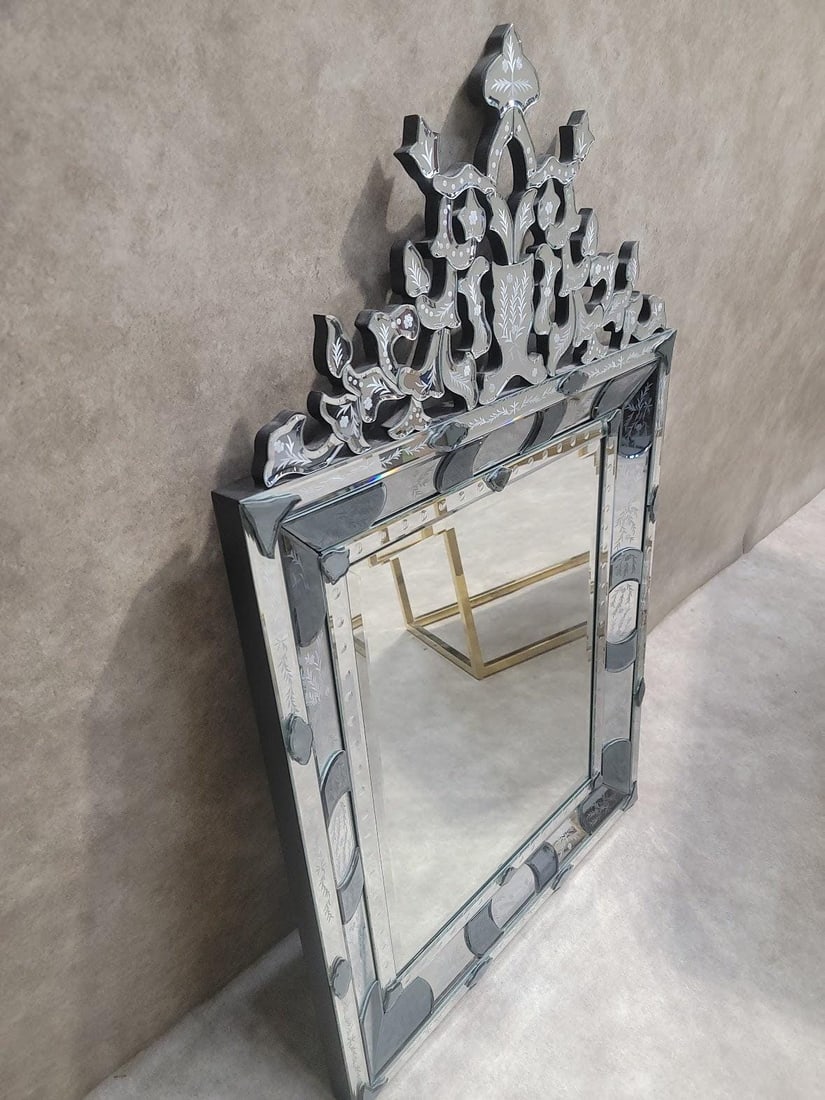 Vintage Venetian Etched and Beveled Wall Mirror - 3