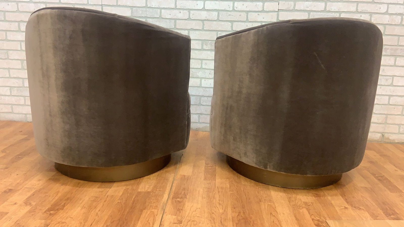 Postmodern Asymmetrical Barrel Back Swivel Chairs Newly Reupholstered in Grey Velvet on a Bronze - 6