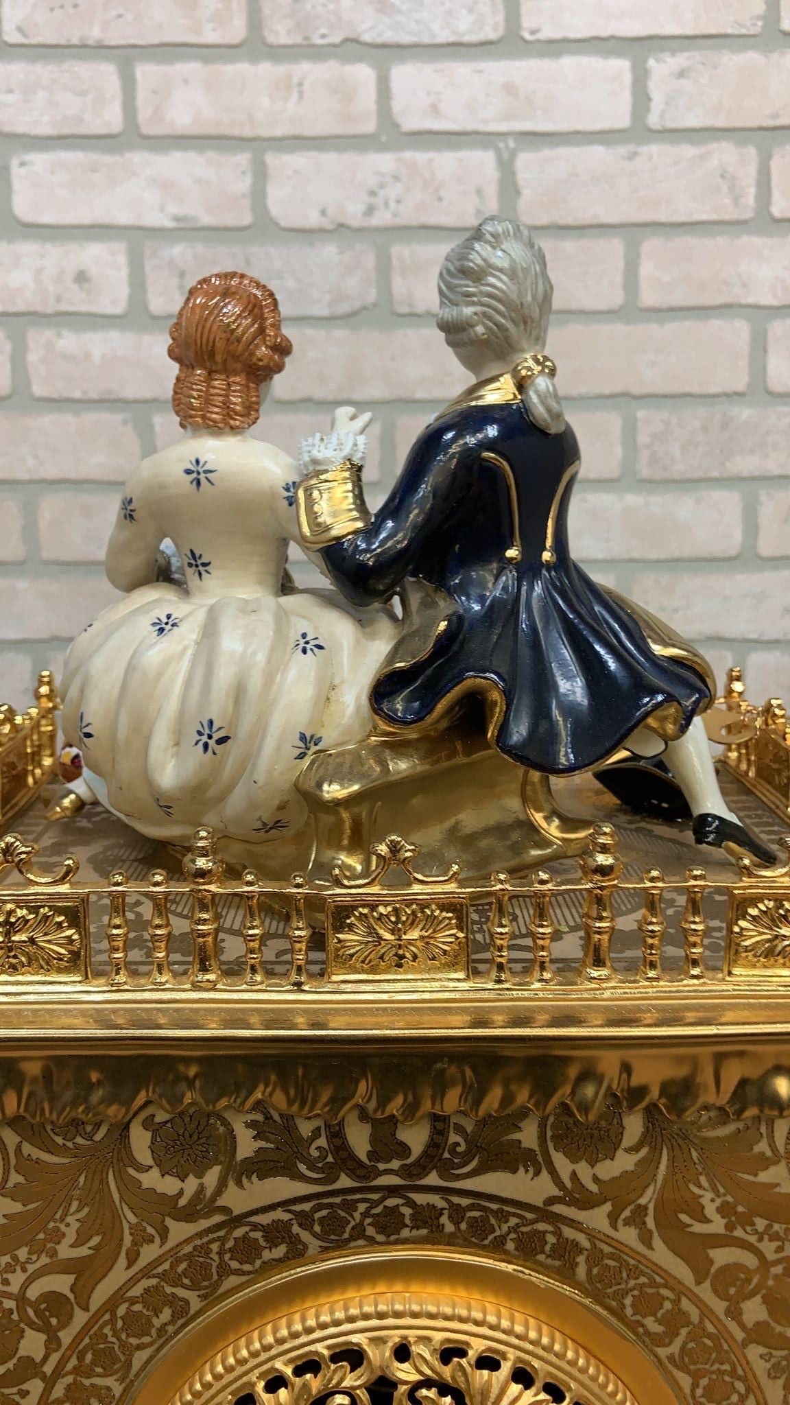Antique Franz Hermle Monumental Capodimonte Style Vienna Porcelain Sculpted Mantel Clock/Centerpiece - 3