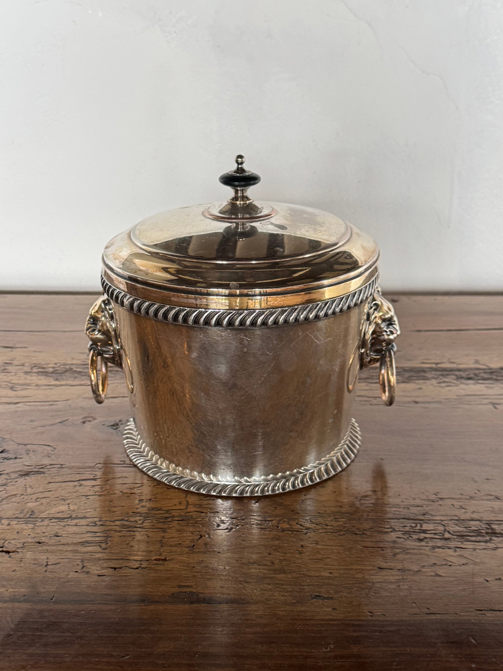 Sterling Silver Ice Bucket with Lion Head Handles, Mid-20th Century - 2