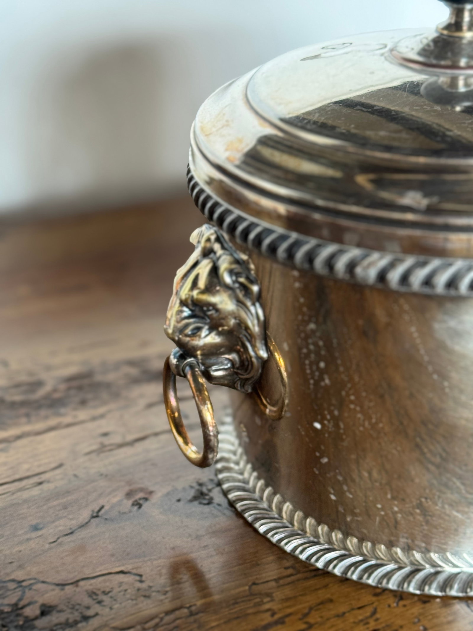 Sterling Silver Ice Bucket with Lion Head Handles, Mid-20th Century - 3