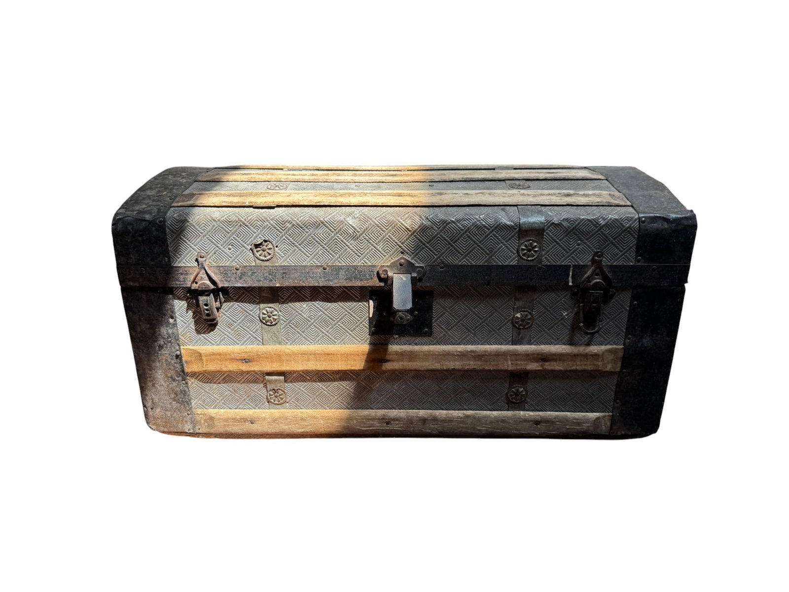 Antique Steamer Trunk, Late 19th/Early 20th Century (1 of 3)