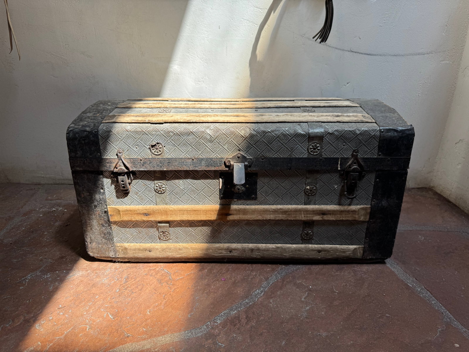 Antique Steamer Trunk, Late 19th/Early 20th Century - 2