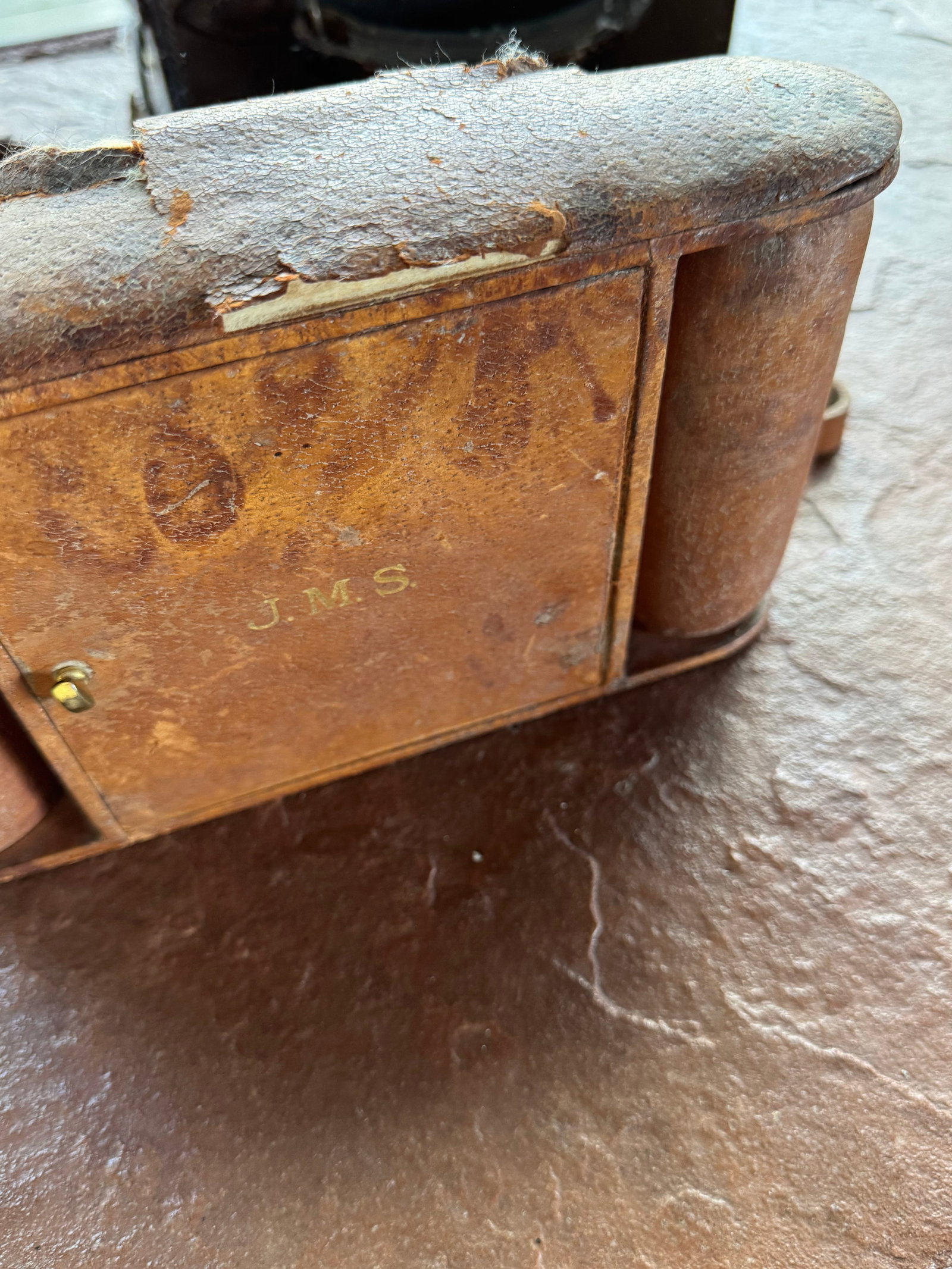 Collection of Vintage Leather Travel Cases and Accessories - 5