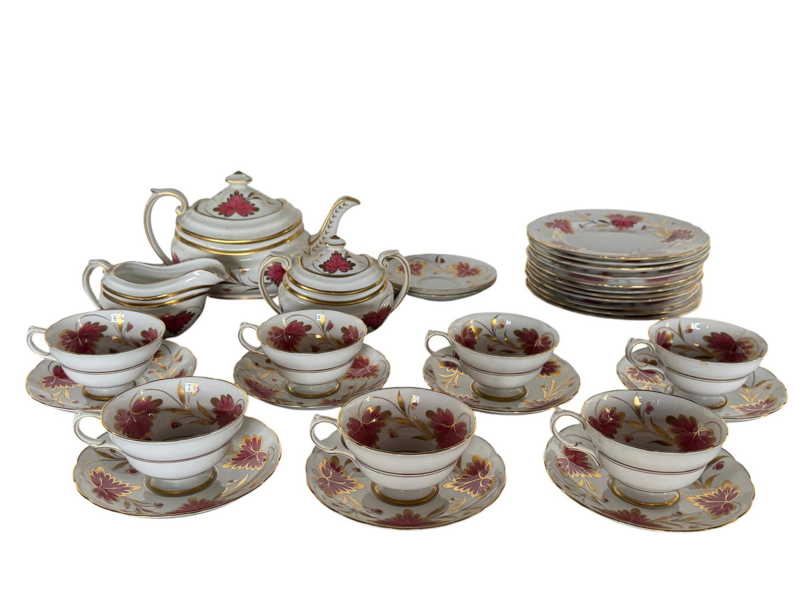 An English Grosvenor China "Culross" Part Dinner and Tea Service (1 of 9)