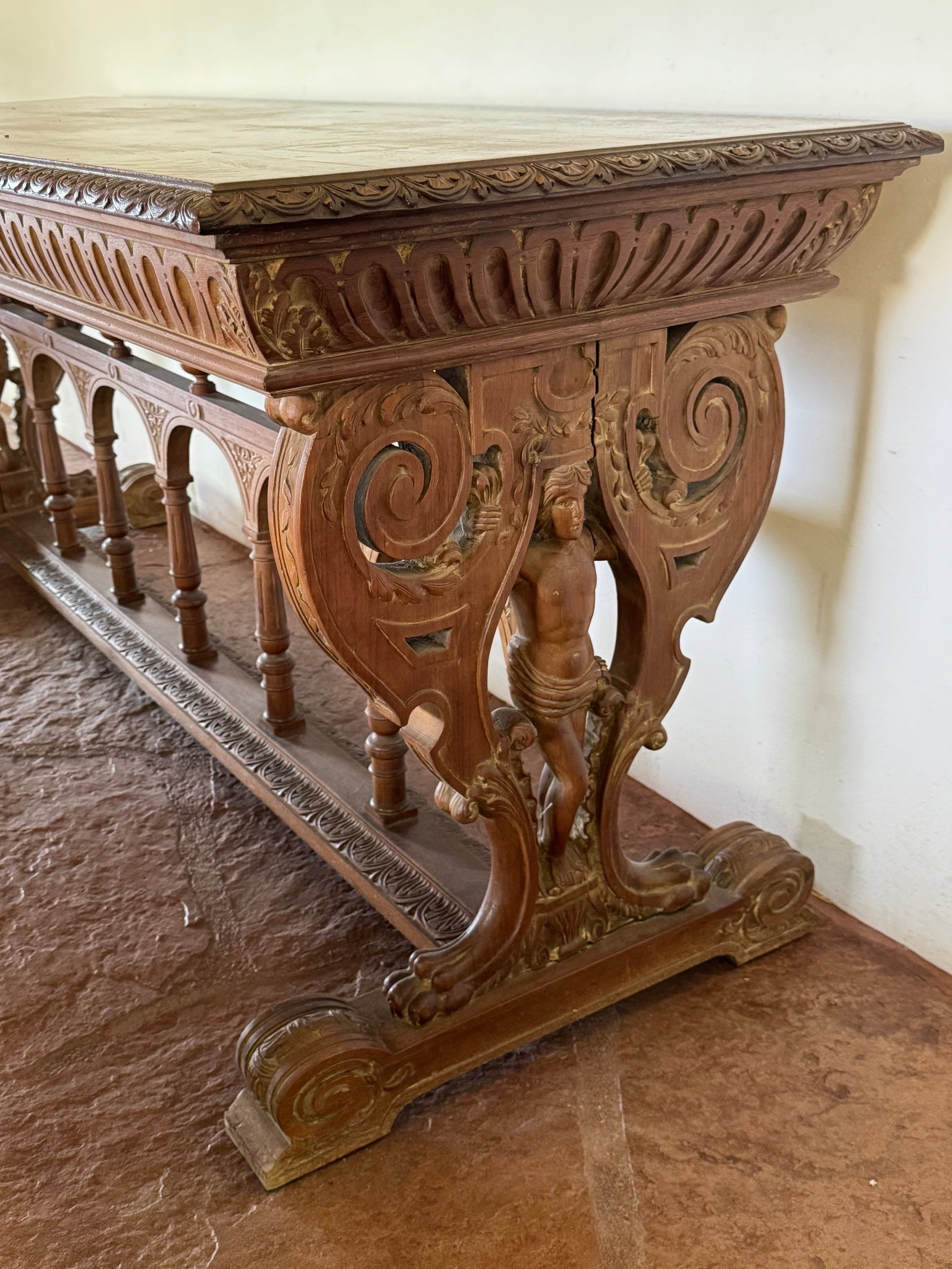 Italian Renaissance Revival Carved Walnut Console Table - 4