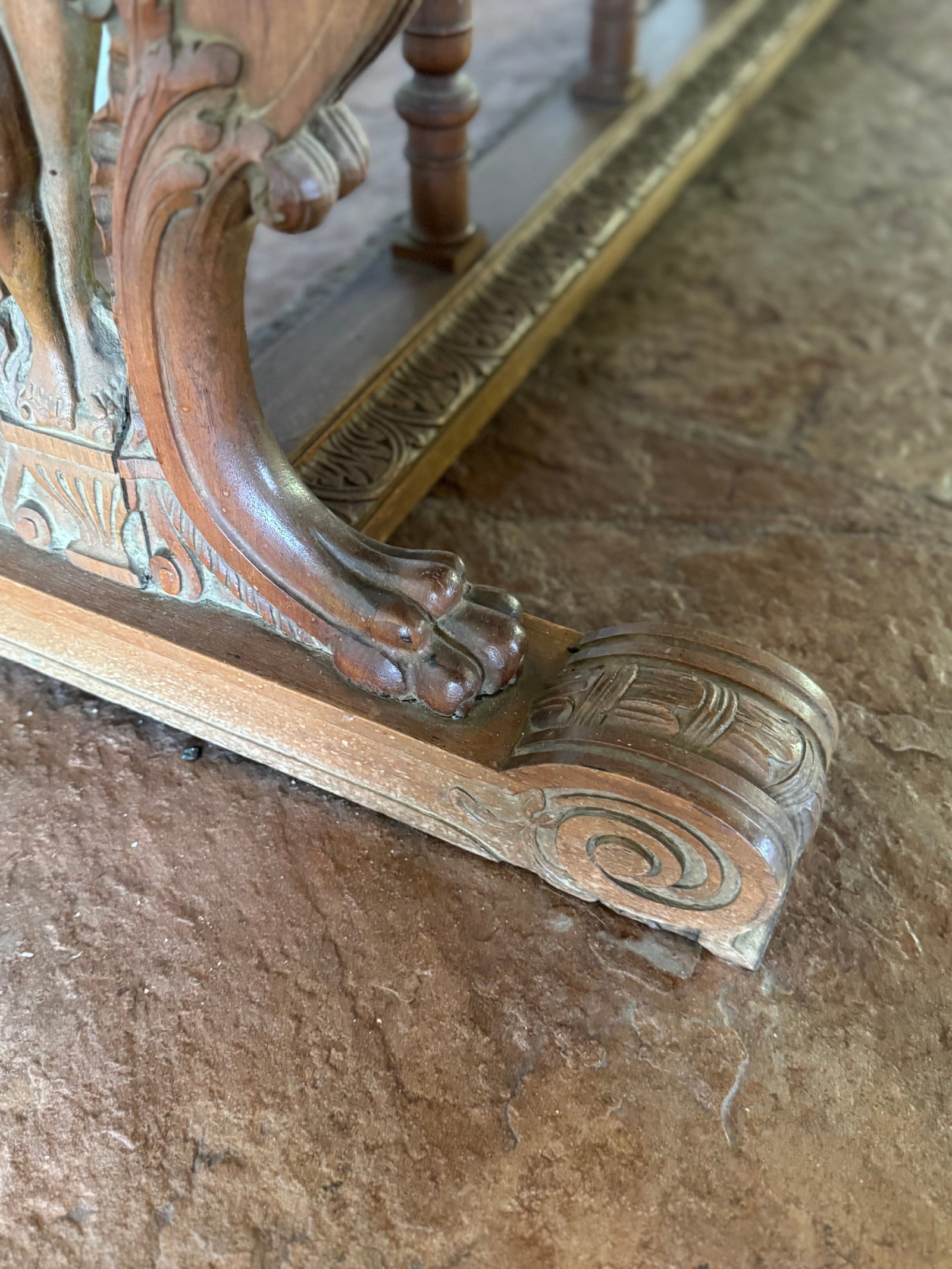 Italian Renaissance Revival Carved Walnut Console Table - 7