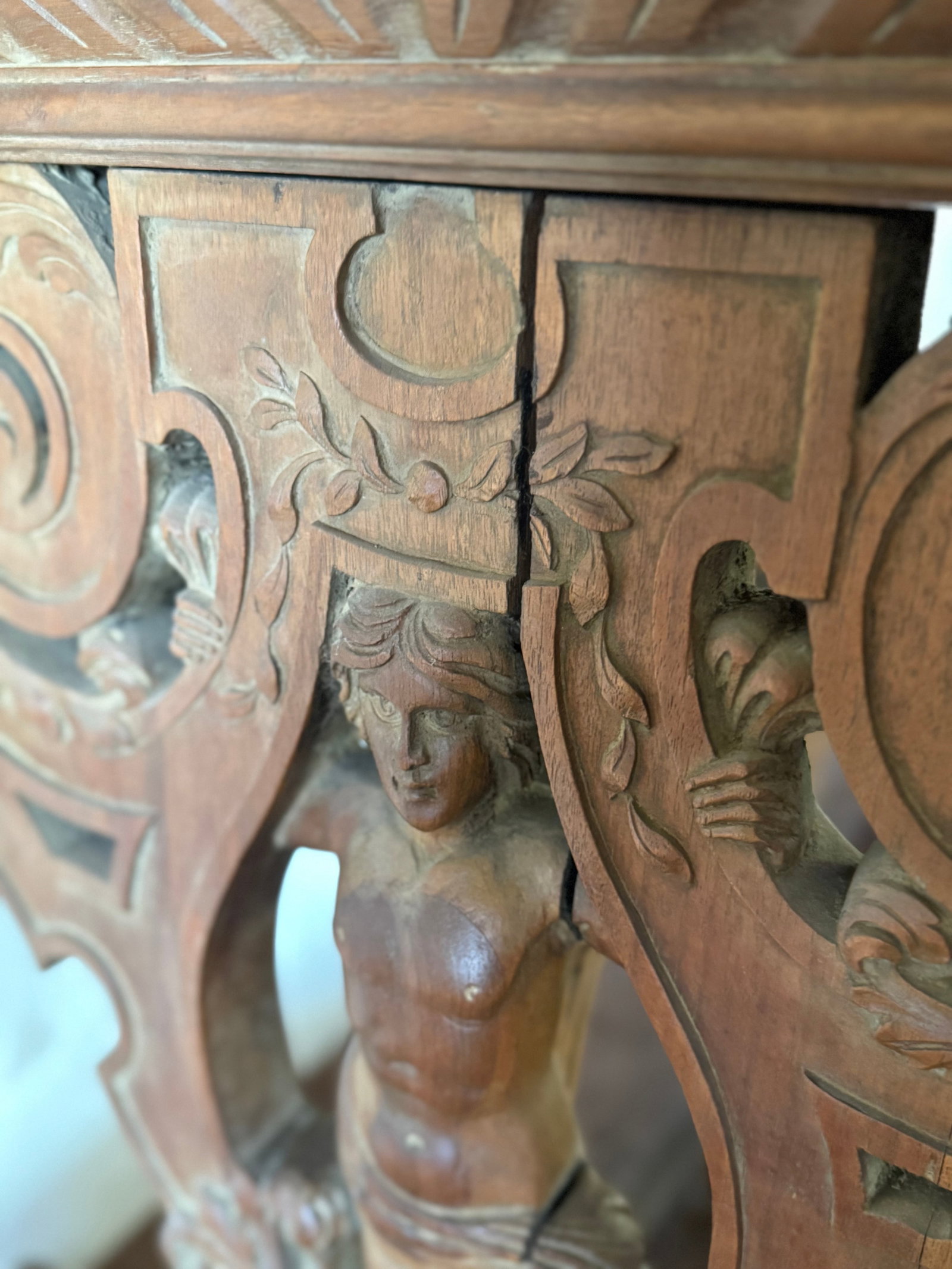 Italian Renaissance Revival Carved Walnut Console Table - 8
