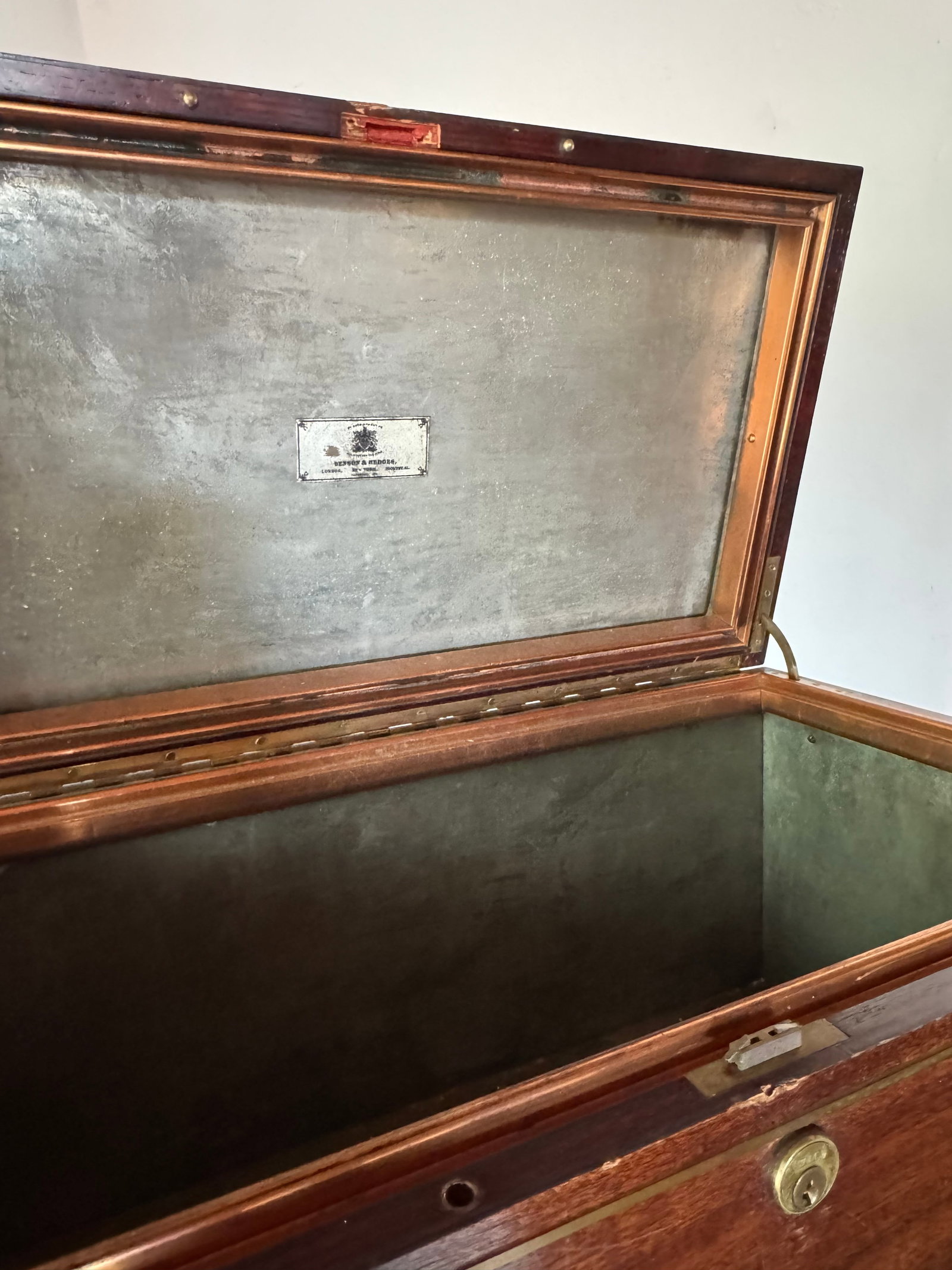 An Early 20th Century Humidor Box by Benson & Hedges, London - 4