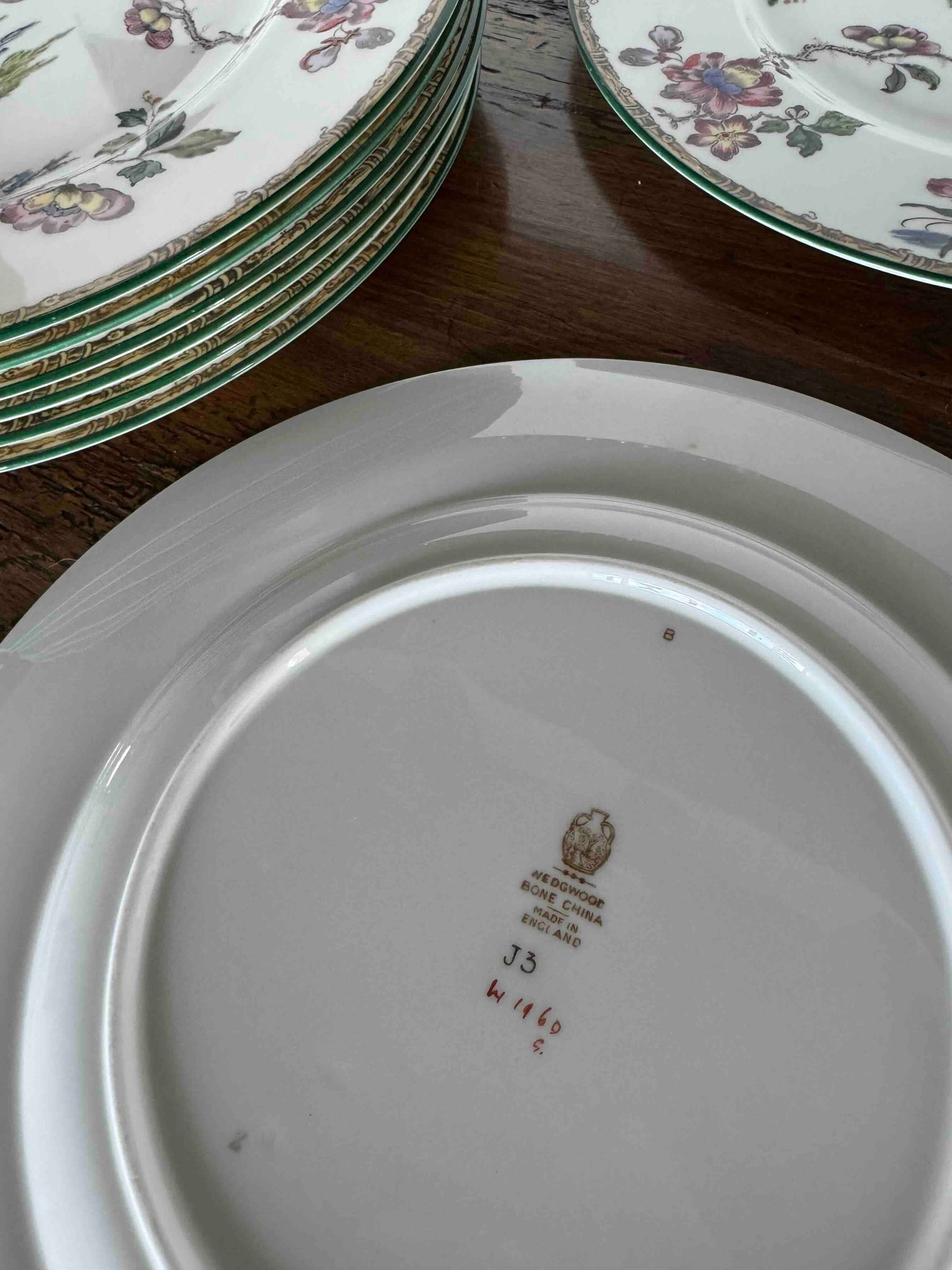 Set of Ten Wedgwood Dinner and Salad Plates in "Wild Flowers" Pattern - 4