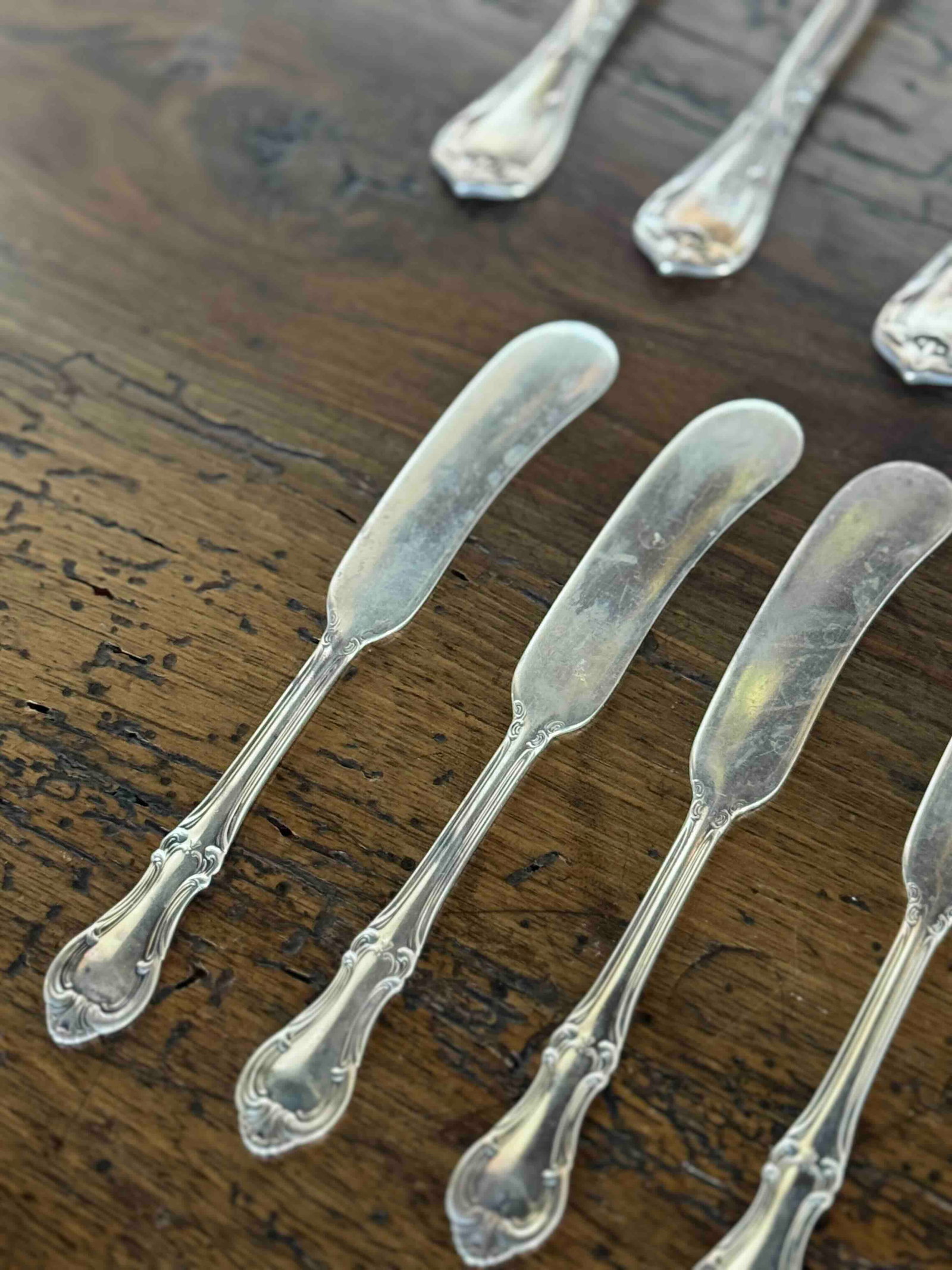 Set of Nine International Silver "Joan of Arc" Sterling Silver Lunch Forks and Butter Spreaders - 2
