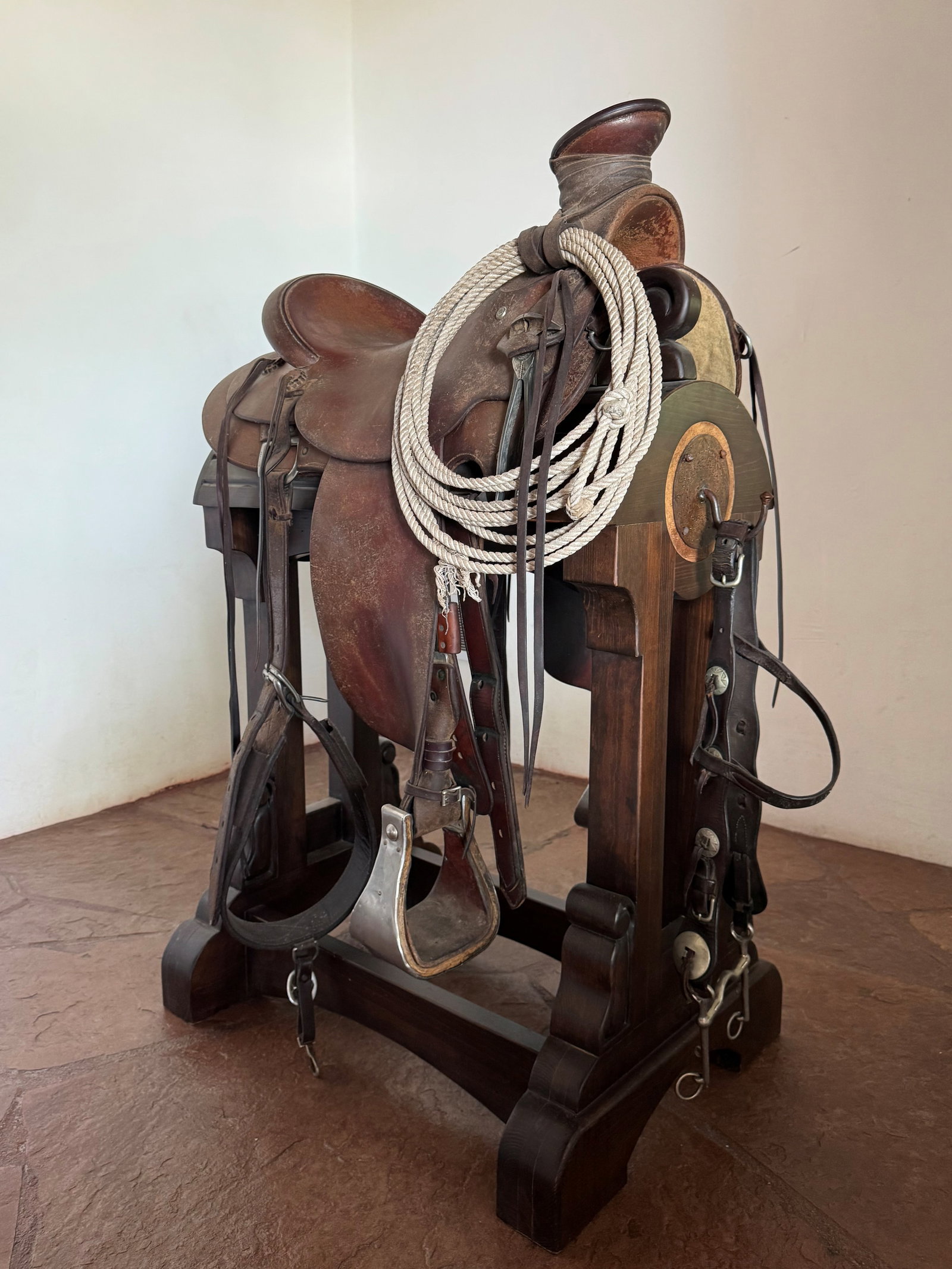 Robert Chavez Maker Western Saddle on Display Stand - 8