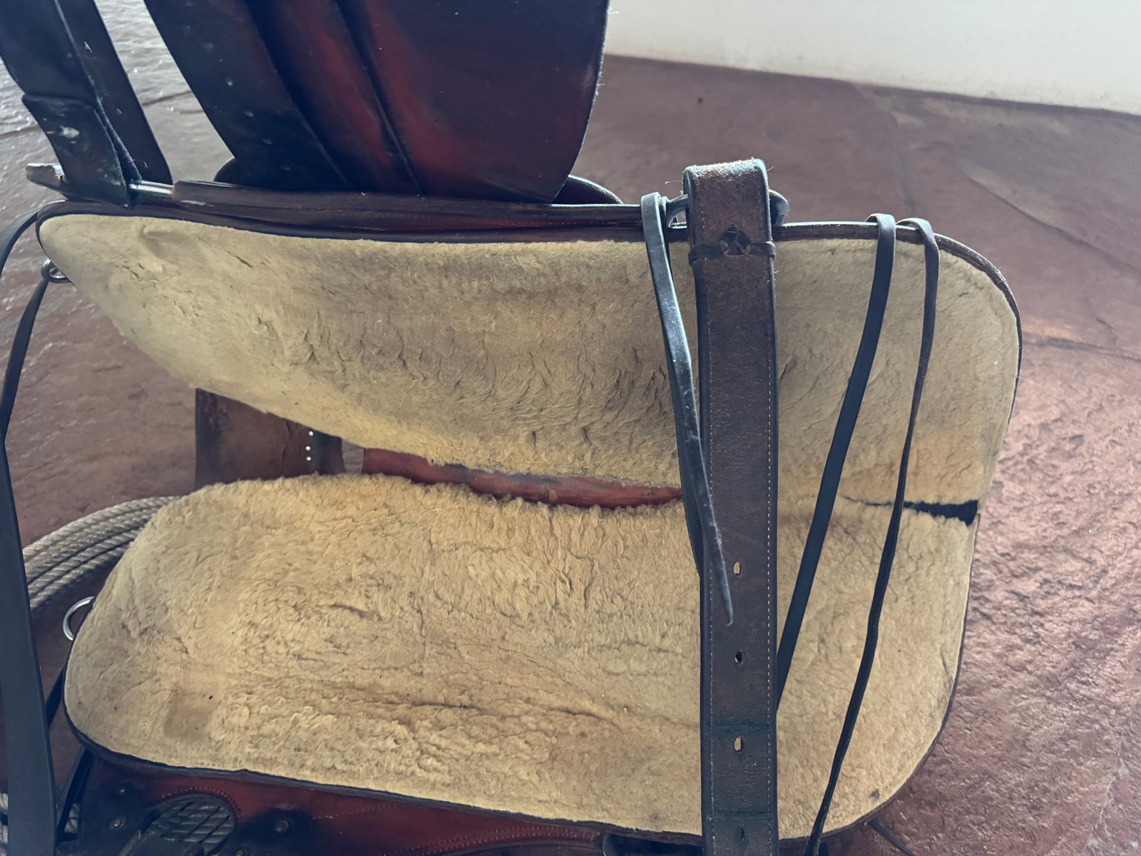 Robert Chavez Maker Western Saddle on Display Stand - 9