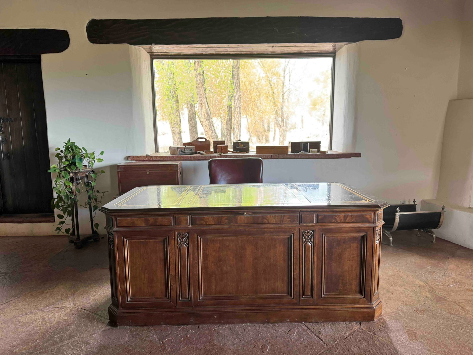 Carved Victorian-Style Executive Desk with Tooled Leather Top - 2