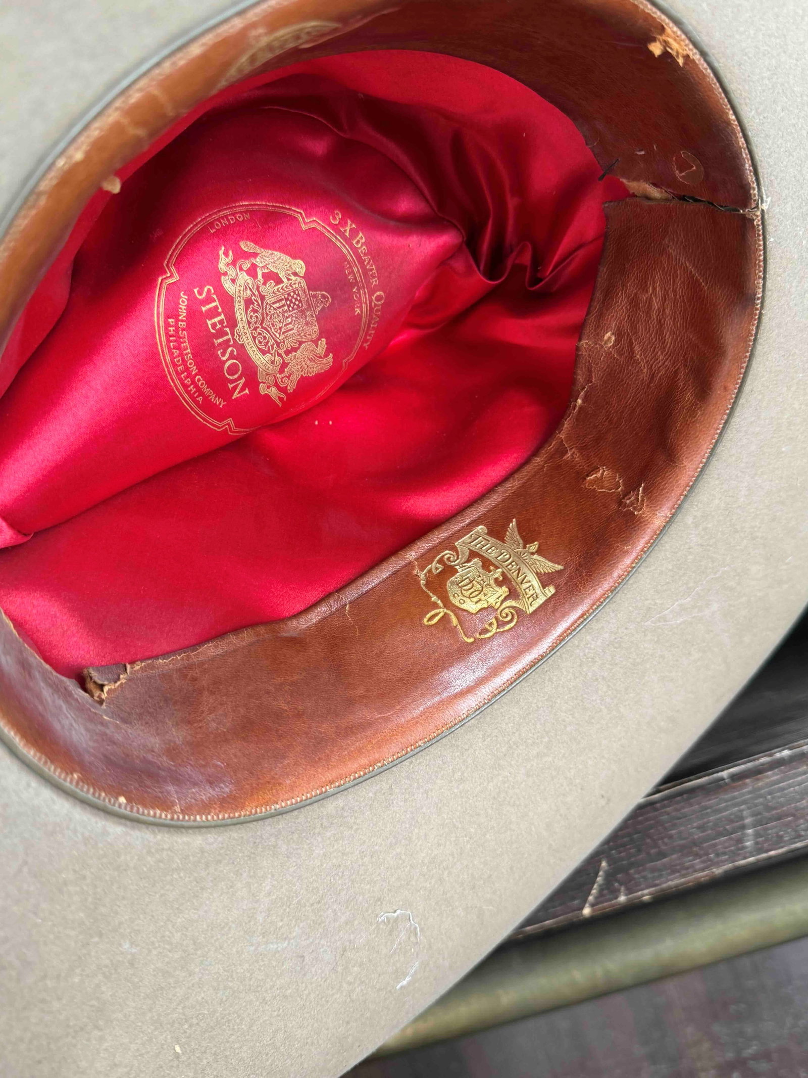 Pair of Vintage Felt Western Hats by Stetson and Stallion - 3