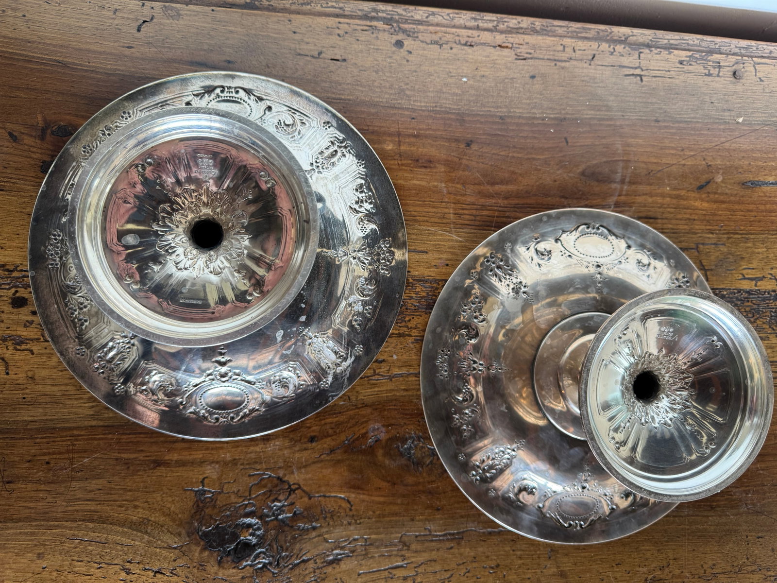 Pair of Gorham Sterling Silver Reticulated Comports, circa 1890s - 3