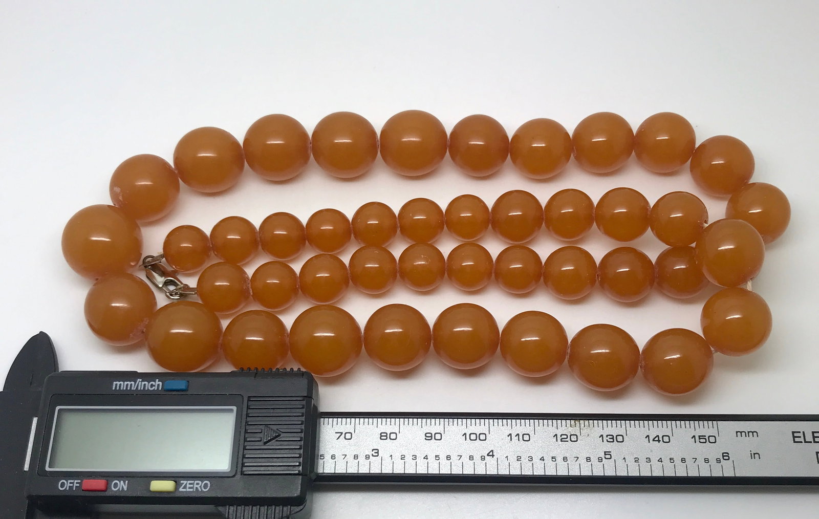 Impressive Vintage Amber Necklace made from Round Amber beads - 10