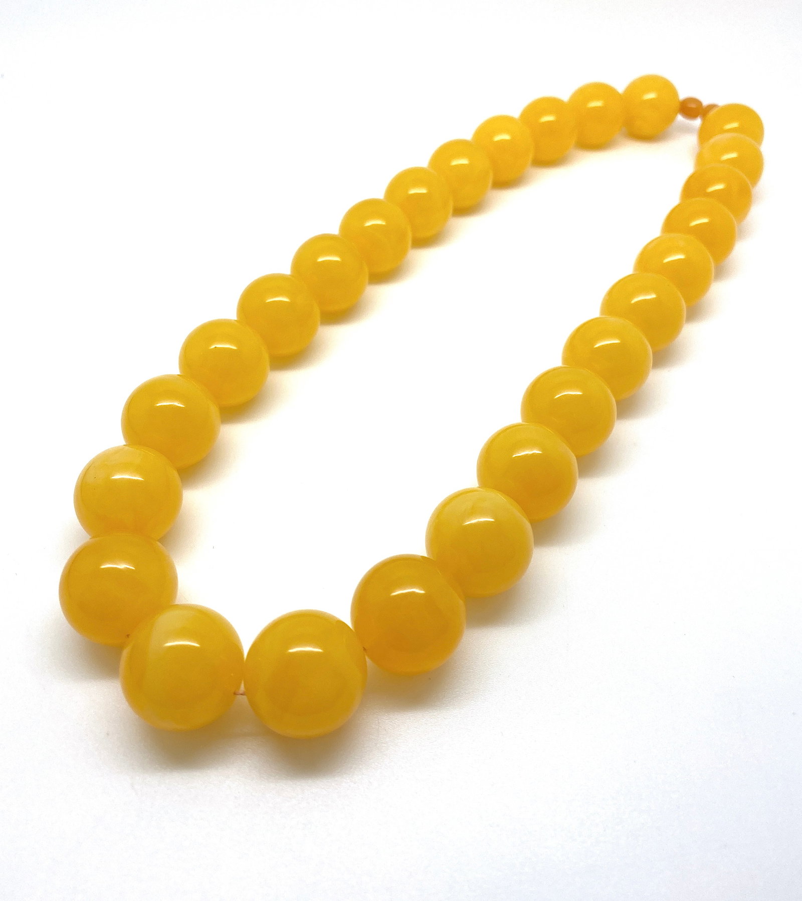 Unique and Stunning Amber Necklace made from Round Amber beads - 4