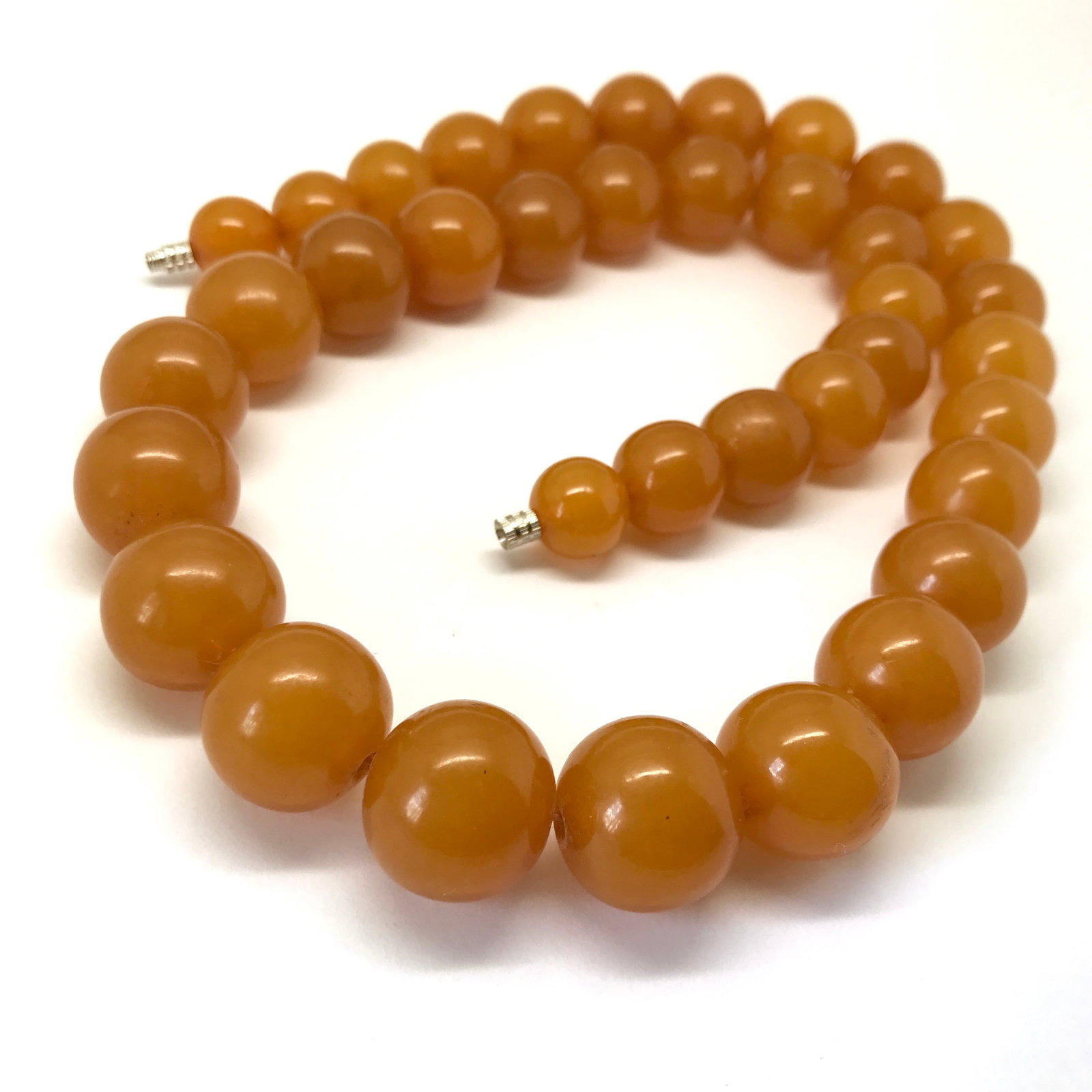Magnificent Vintage Amber Necklace made from Round Amber beads - 4