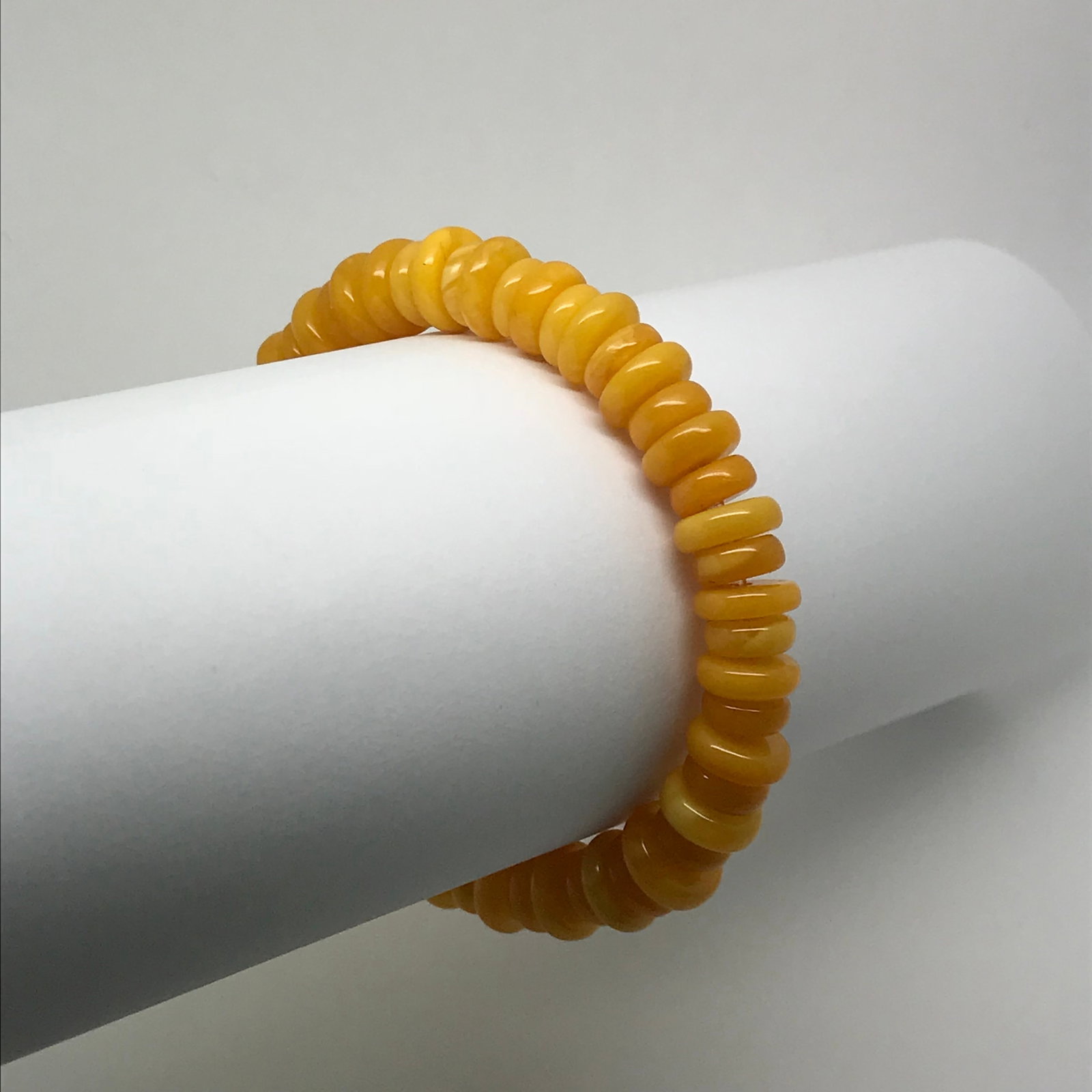 Unique and Remarkable Amber Bracelet made from Barrel shaped Amber beads - 3
