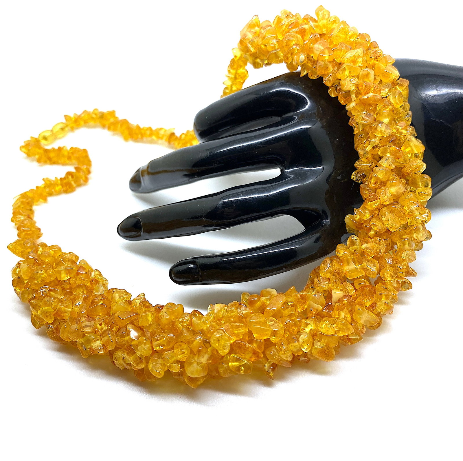 Grand Amber Cleopatra necklace: Title:Grand Amber Cleopatra necklace Metal:None Gemstone:Amber Weight:45.78 g Size:Size: 520.0 x 25.0 x 15.0 mm Size: 20.472 x 0.984 x 0.591 inches Made of:(Reconstituted Amber or Whole Stone):Whole