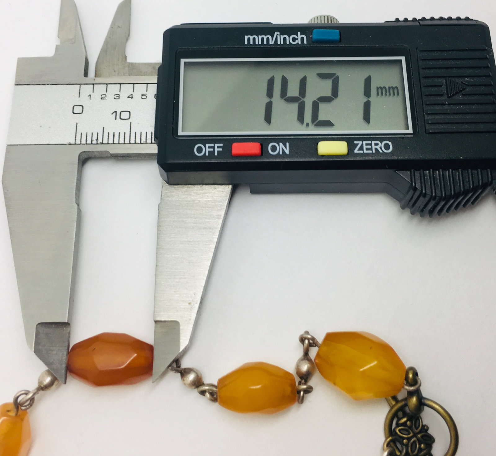 Amazing Vintage Amber Bracelet made from Hand Carved Amber beads - 7