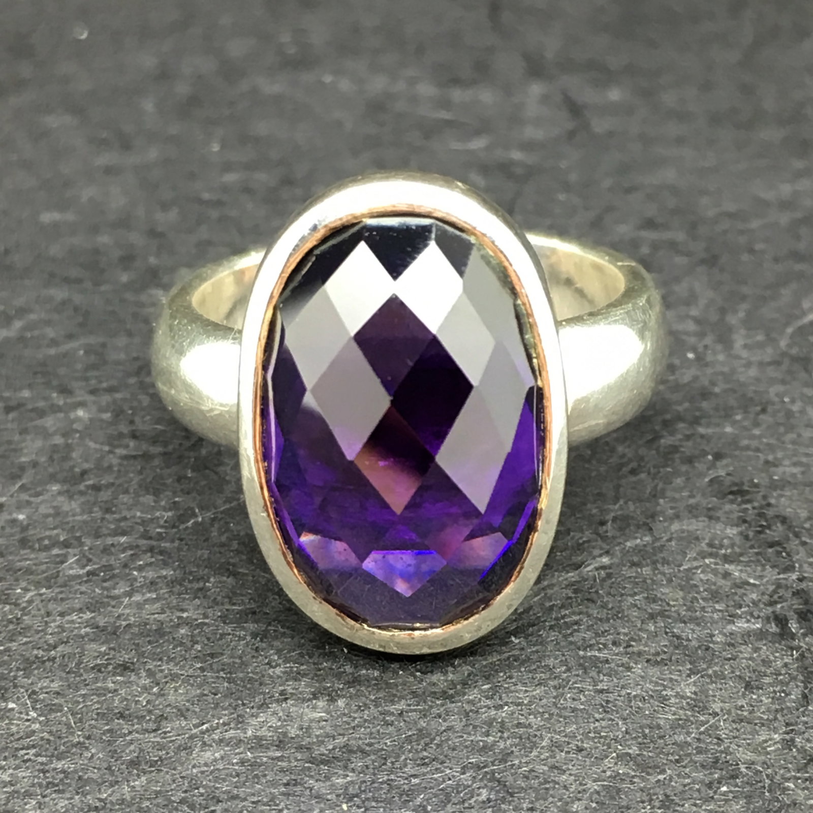 Old Amethyst and 925/1000 silver ring 8.2 gr - 2