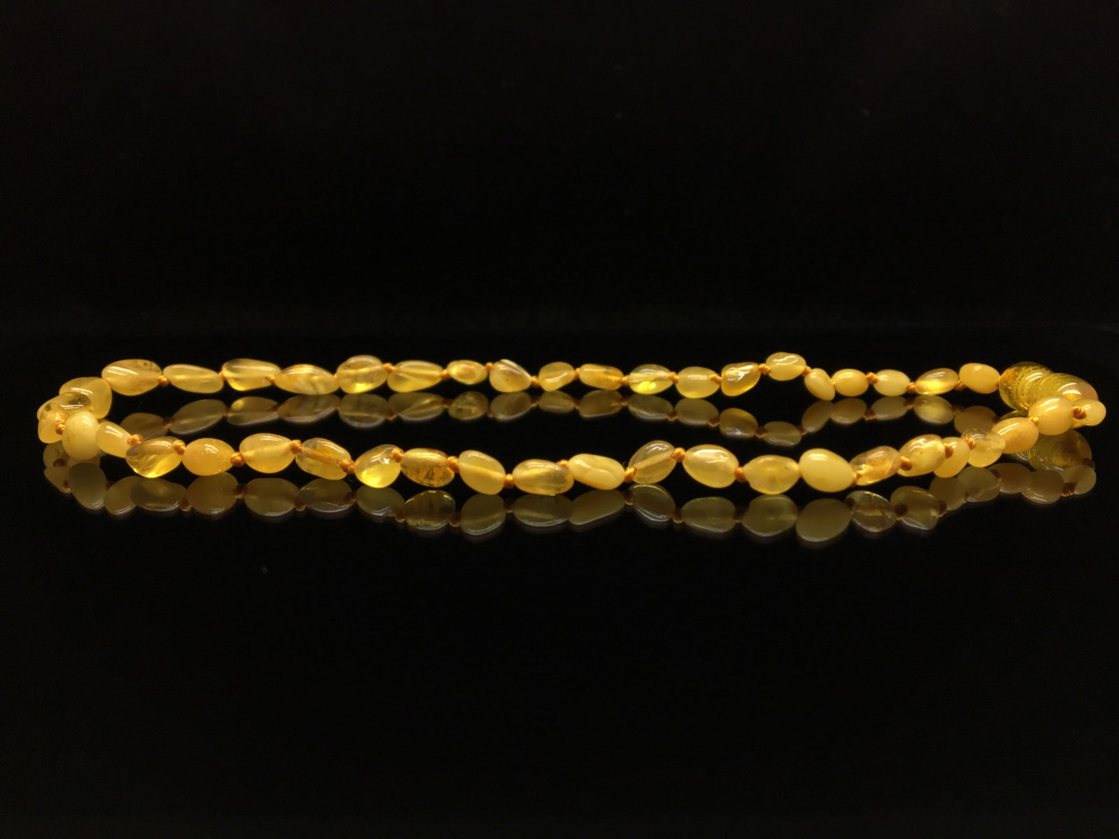 Unique and Grand Amber Necklace made from Hand Carved Amber beads - 3