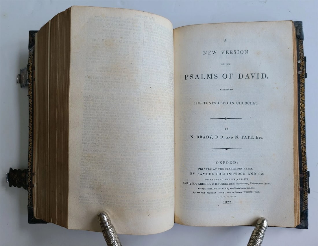 1823 BOOK of COMMON PRAYER in ENGLISH antique AMAZING BINDING w/CLASPS & CORNERS - 8