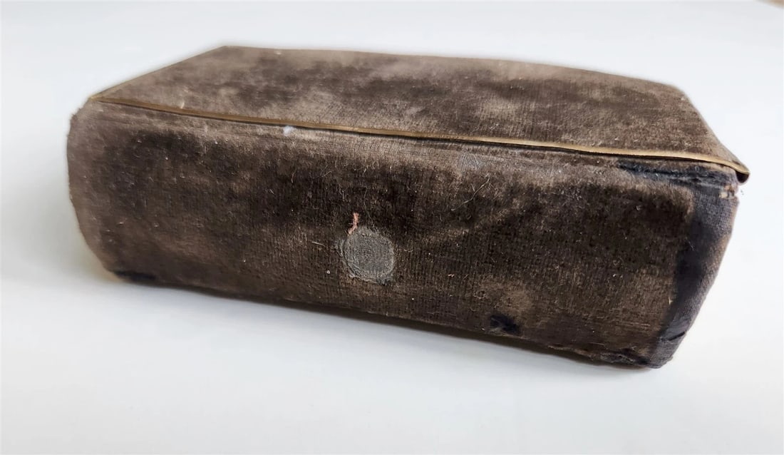 1840s PRAYER BOOK in GERMAN antique VELVET BINDING w/ METAL DECORATIONS - 7