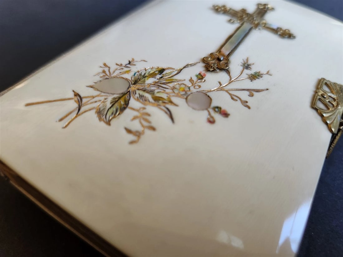 1890s PRAYER BOOK in GERMAN antique NICE BINDING w/ APPLIED BRASS CROSS - 6