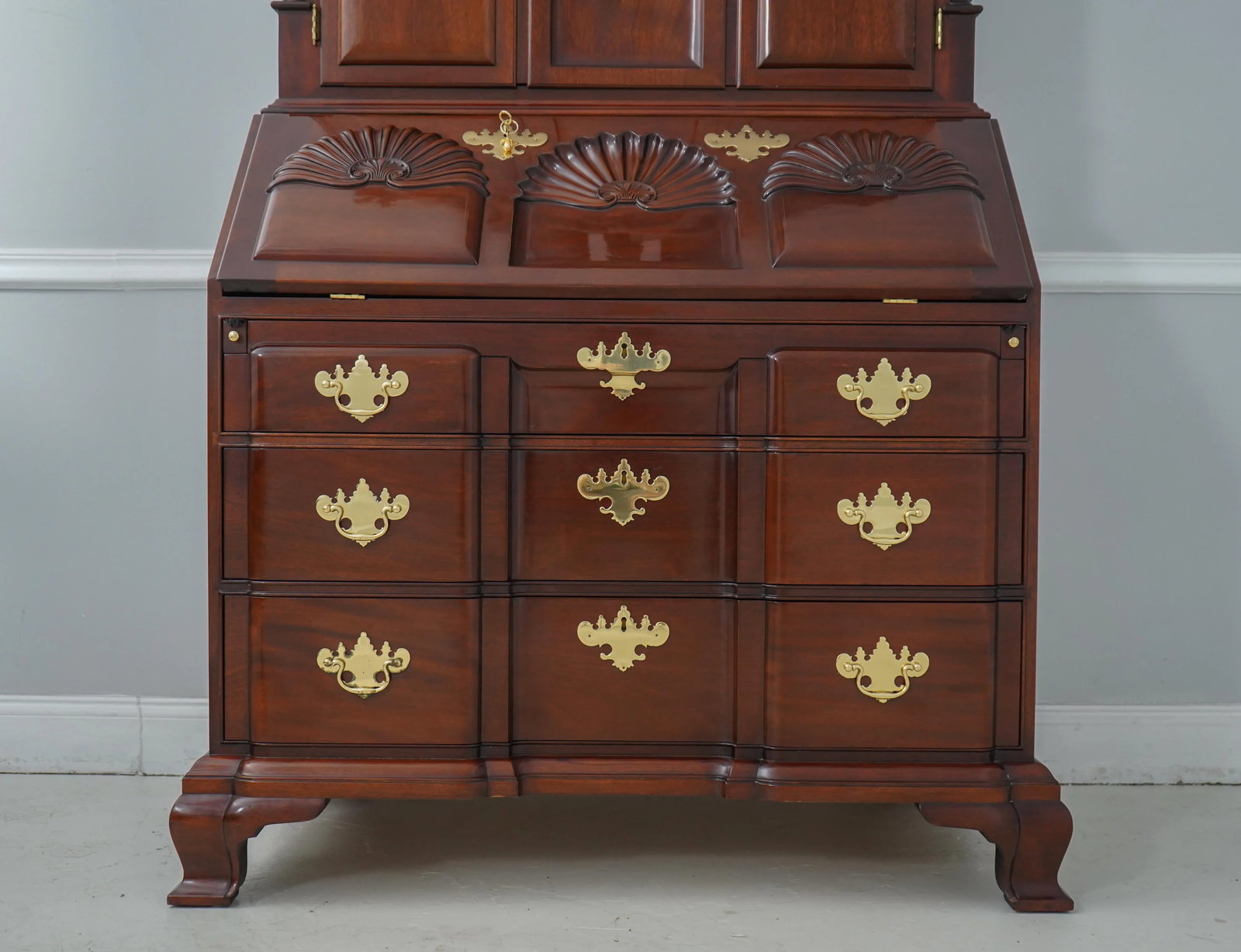 Kindel Winterthur Collection Mahogany Updyke Secretary Desk - 6