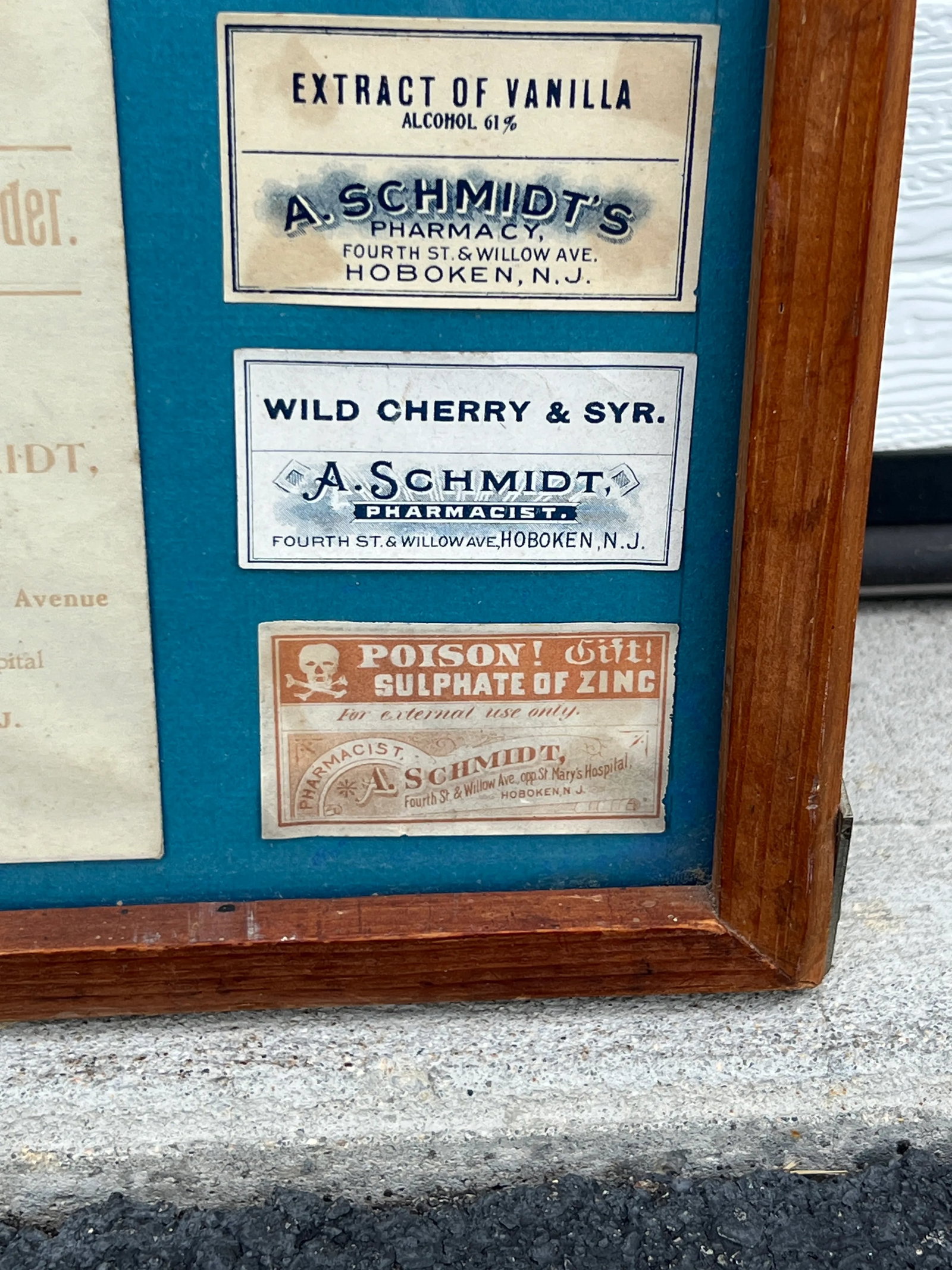 Rare Adolph Schmidt Pharmacy Label Display Including 110 Antique Labels - 7